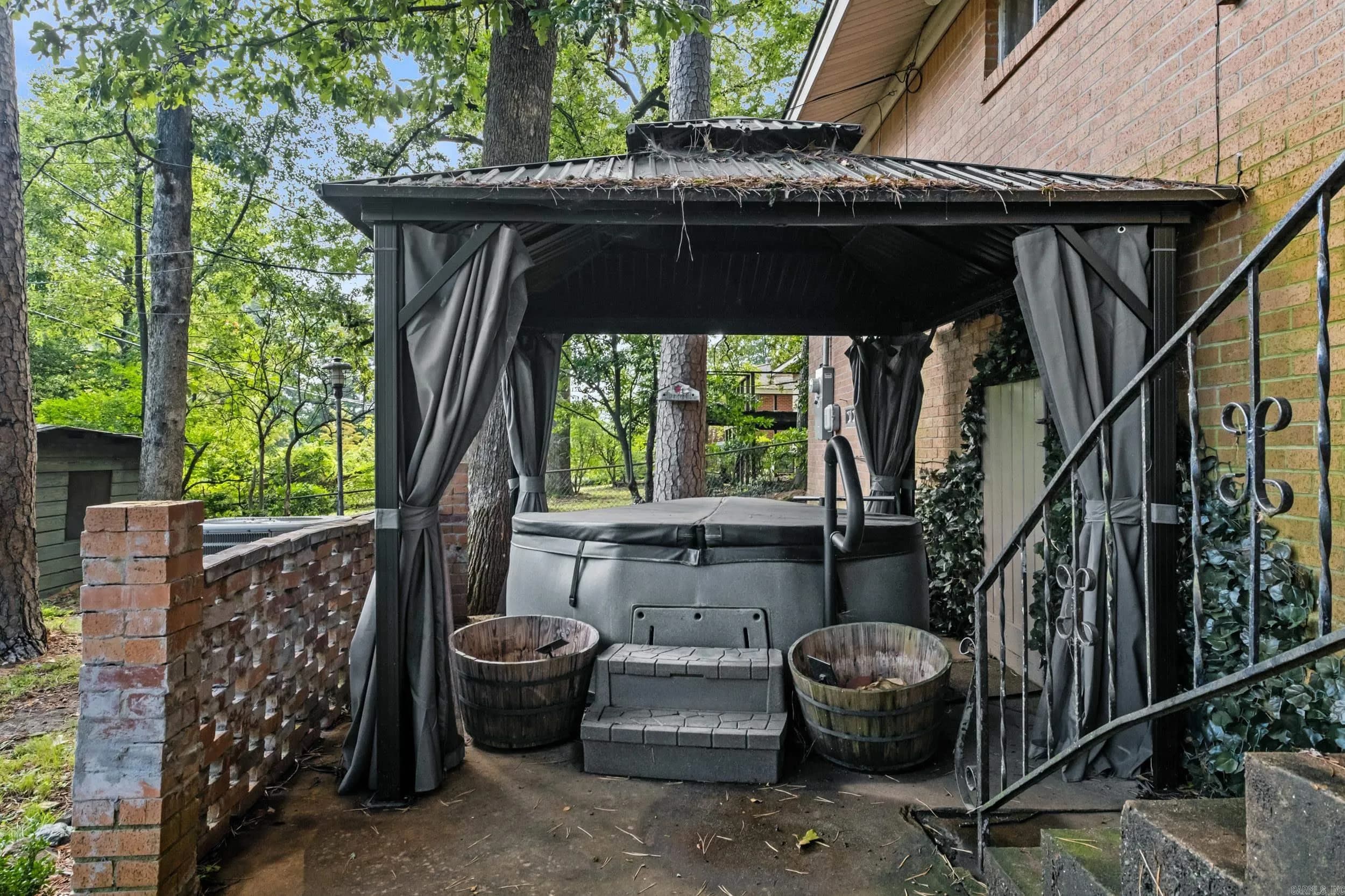 Property at 32  Lakeshore drive - Image 32