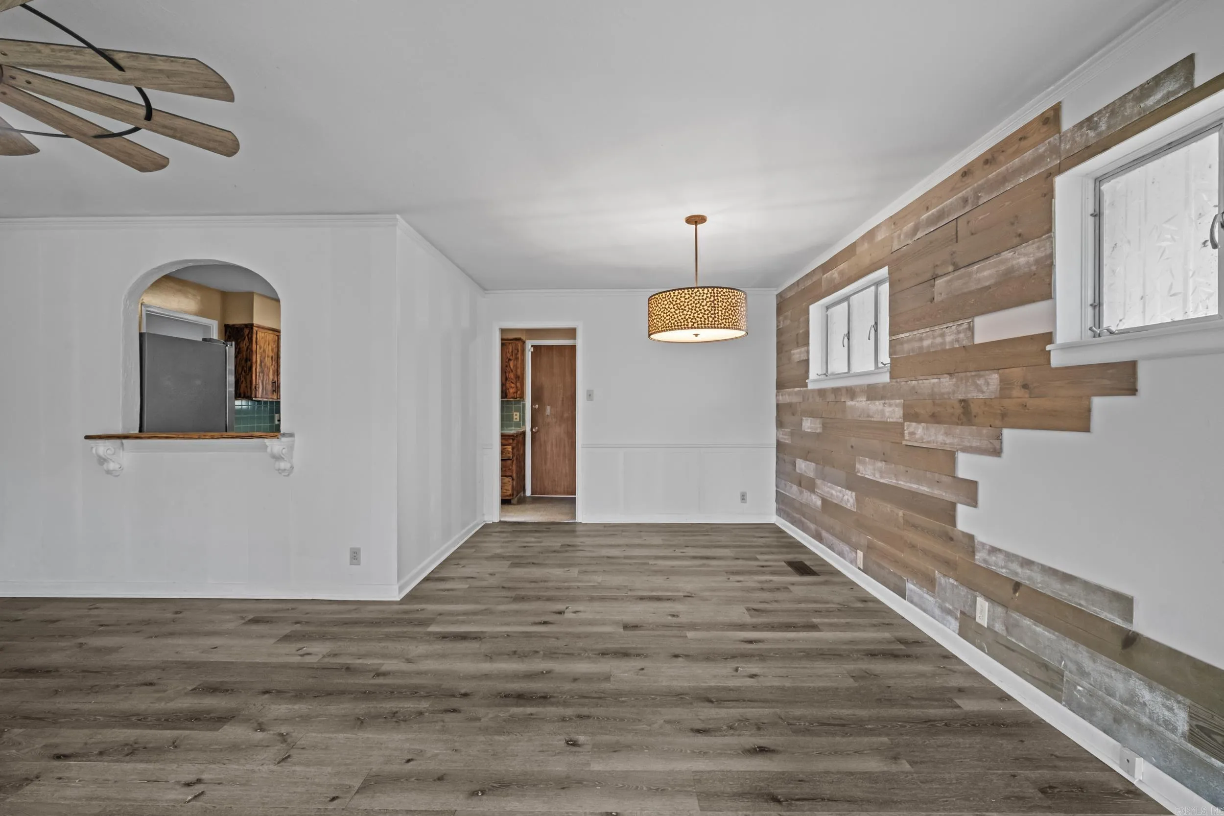 Property at 32  Lakeshore drive - Image 9