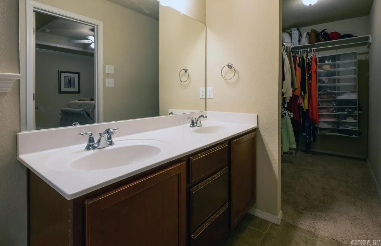 Property at 23  Java court - Image 18