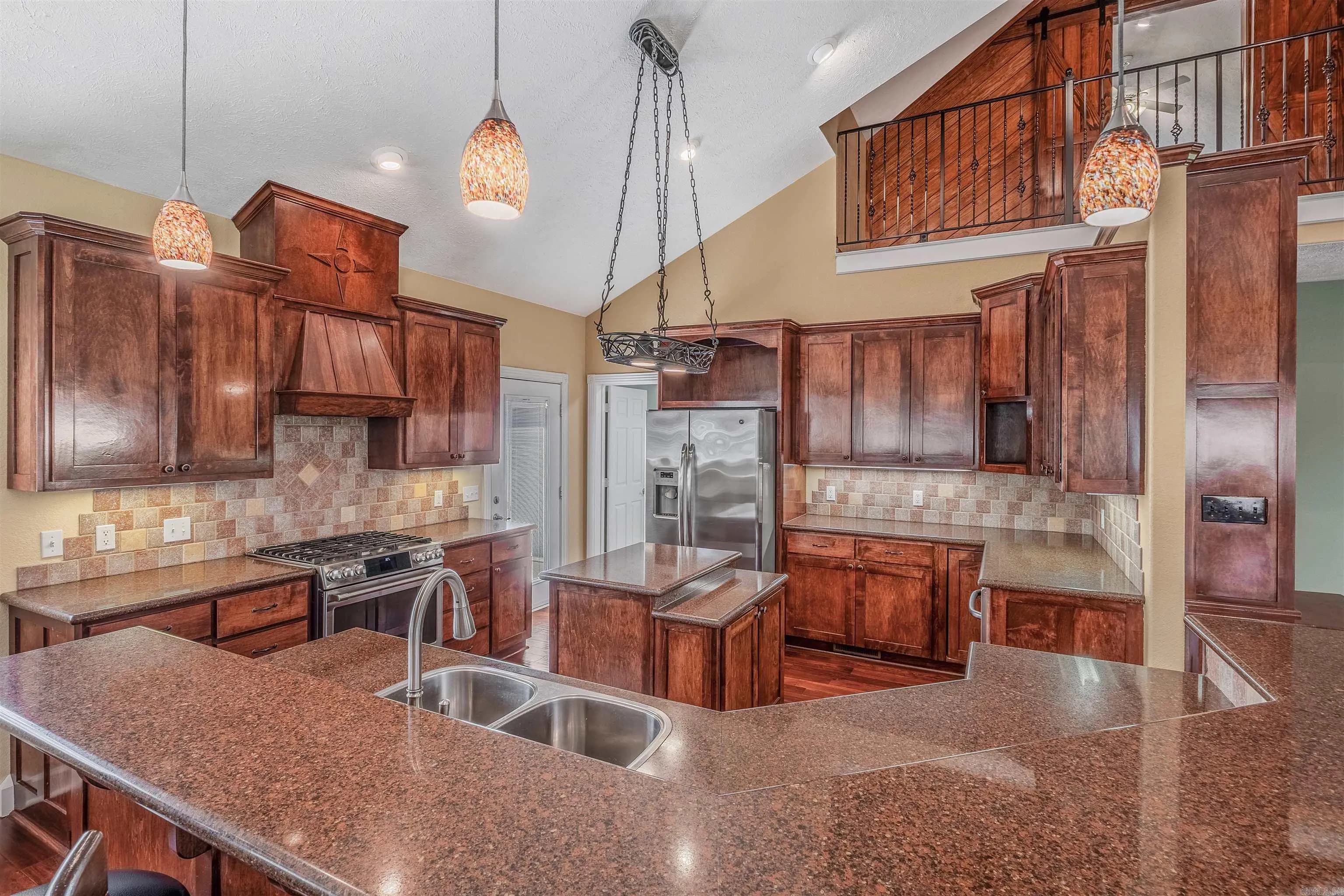 Property at 1190  Dogwood - Image 10