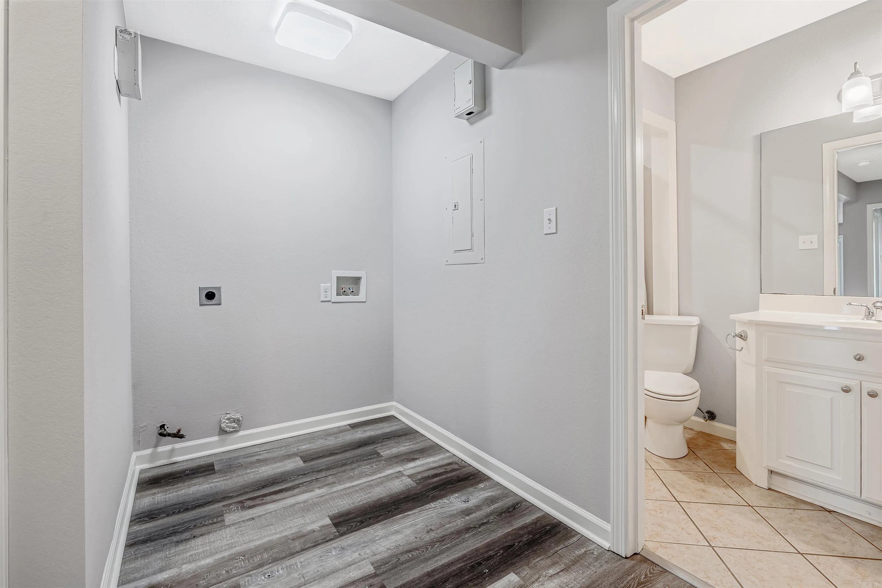 Property at 1190  Dogwood - Image 37