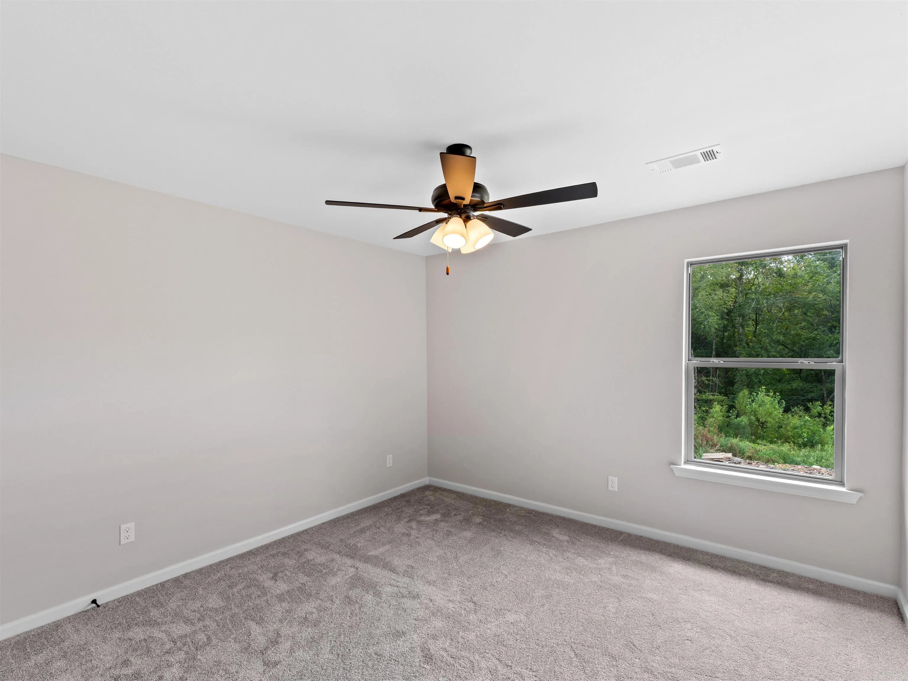 Property at 2712 E Maryland - Image 31