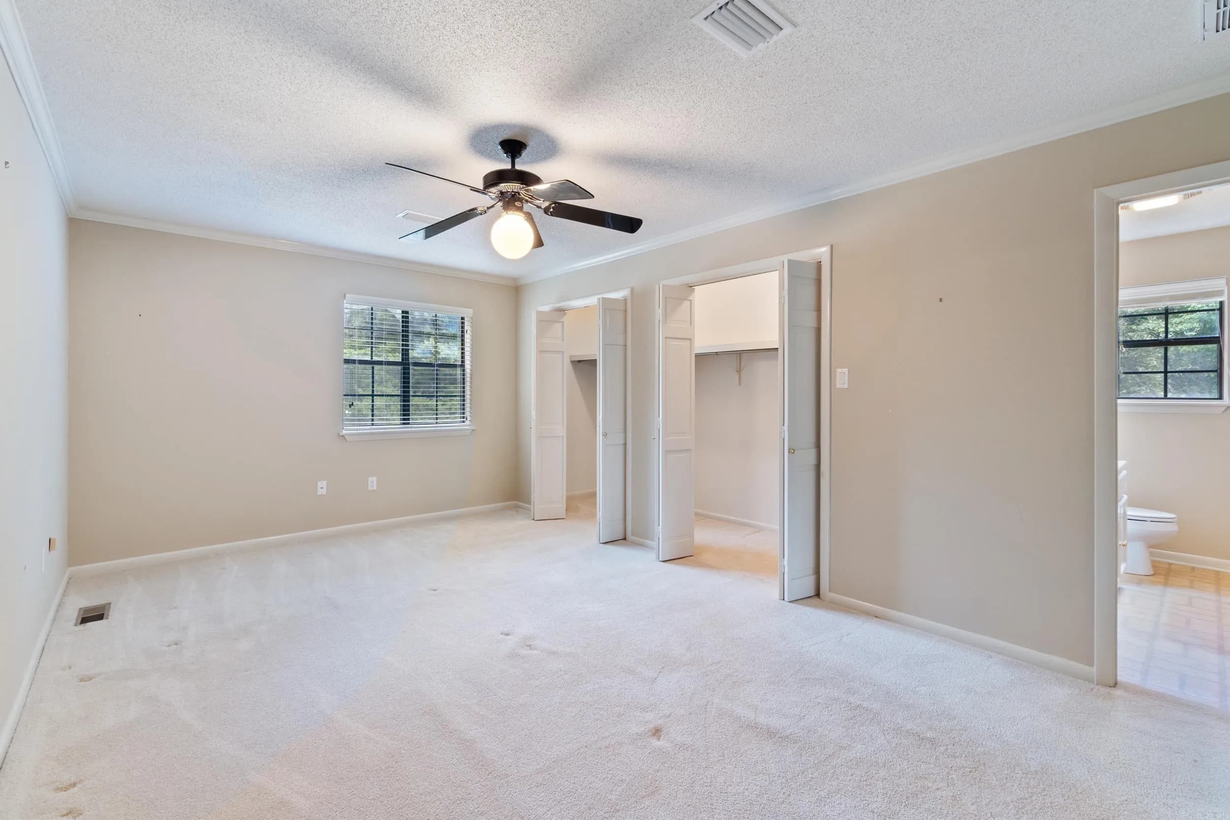 Property at 21  Riviera dr - Image 8
