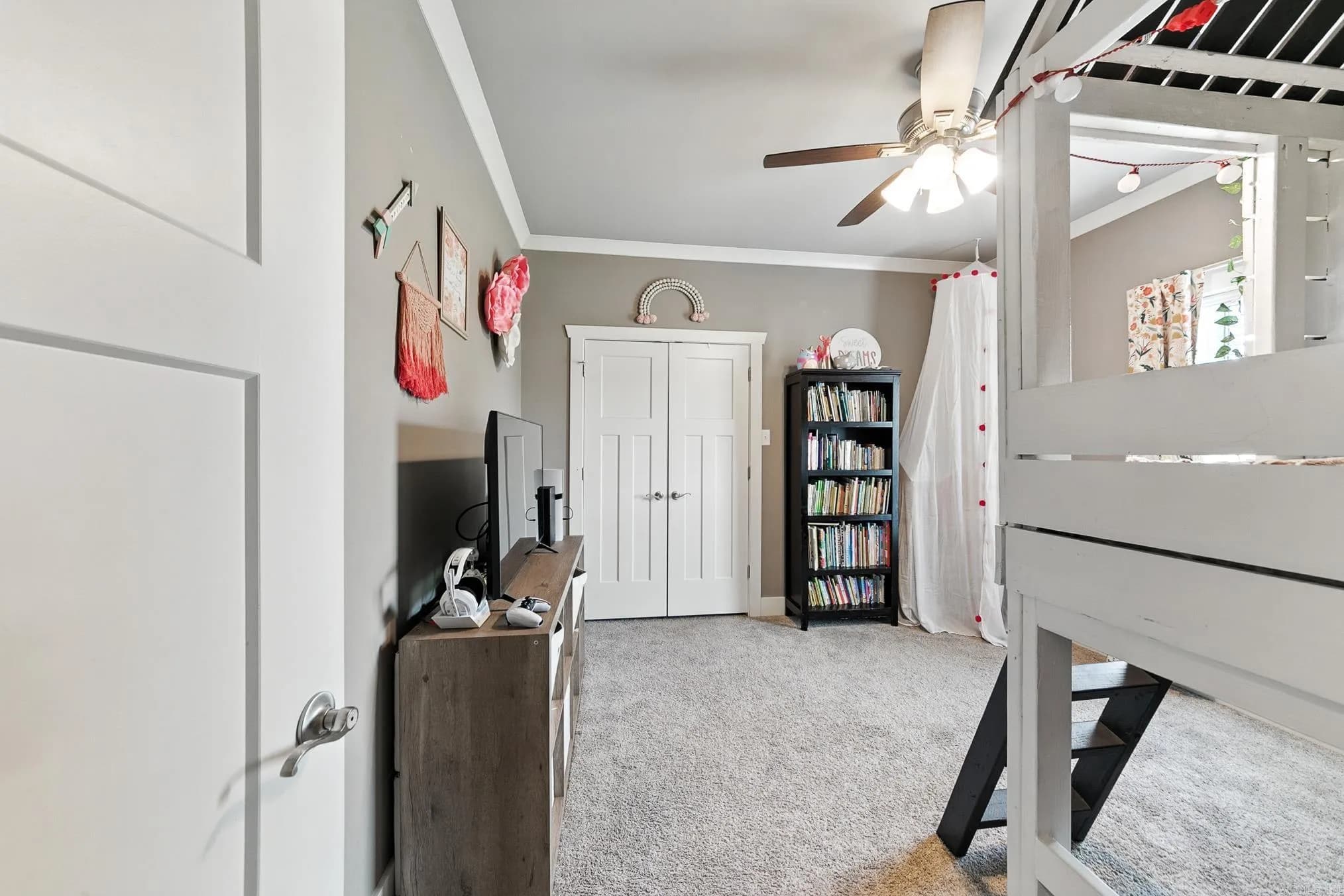 Property at 2358  Lakeshore - Image 44