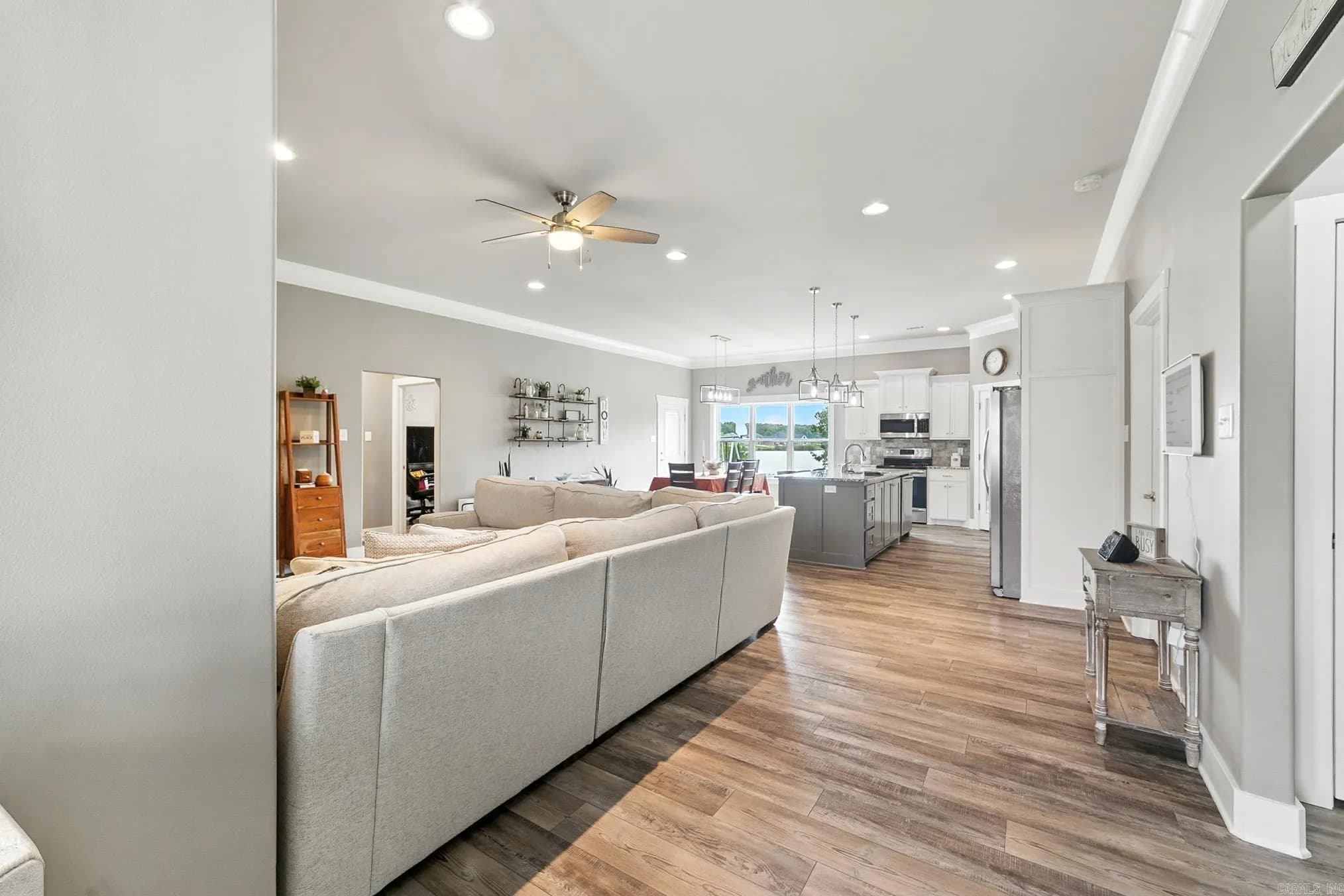 Property at 2358  Lakeshore - Image 6