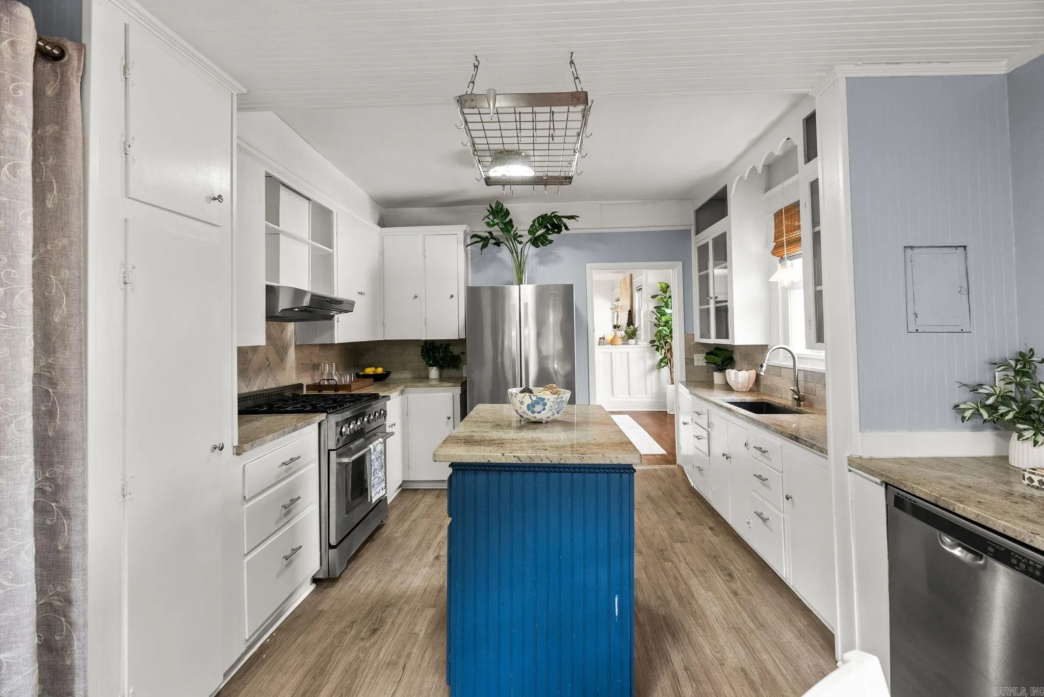 Property at 4412  Lee - Image 19