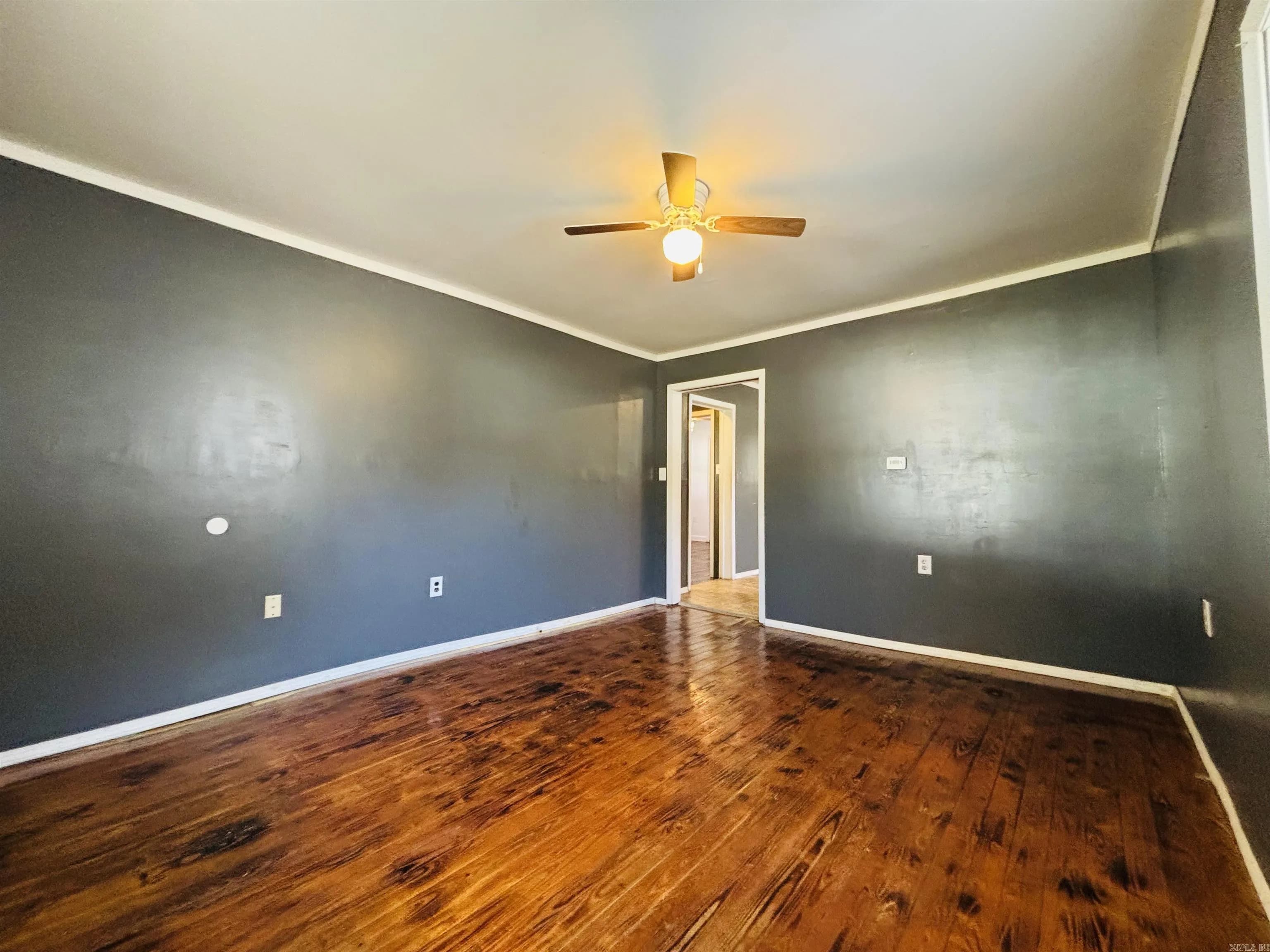 Property at 1411 E Moore - Image 7