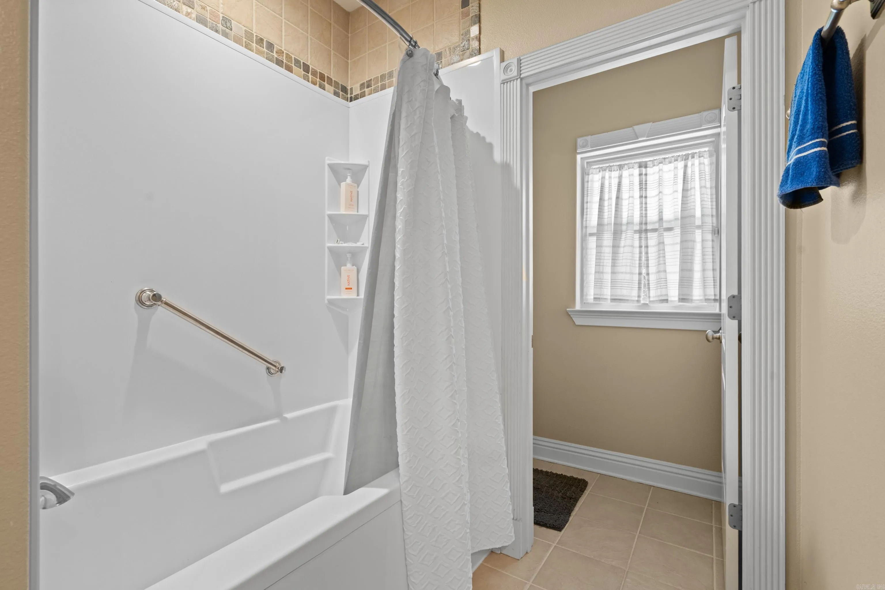Property at 11  Calderon - Image 32