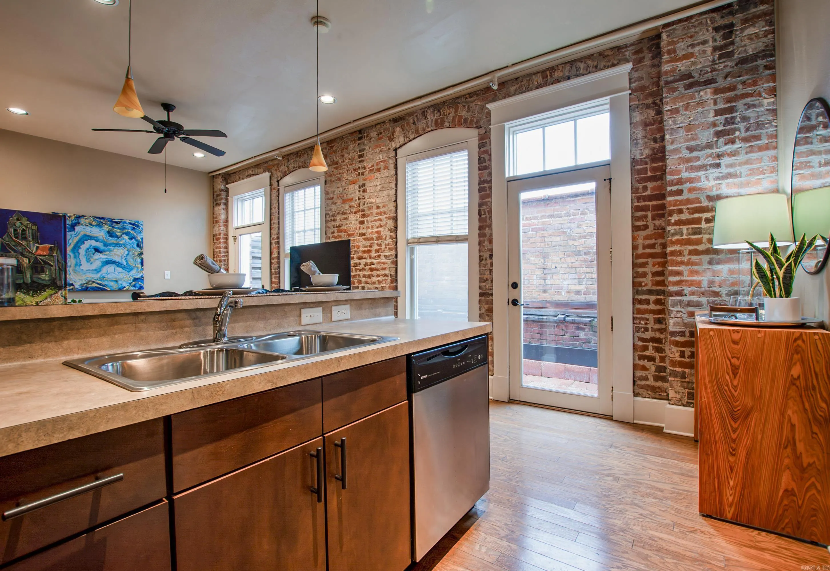 Property at 612  Center  Apt 3, 3 - Image 11