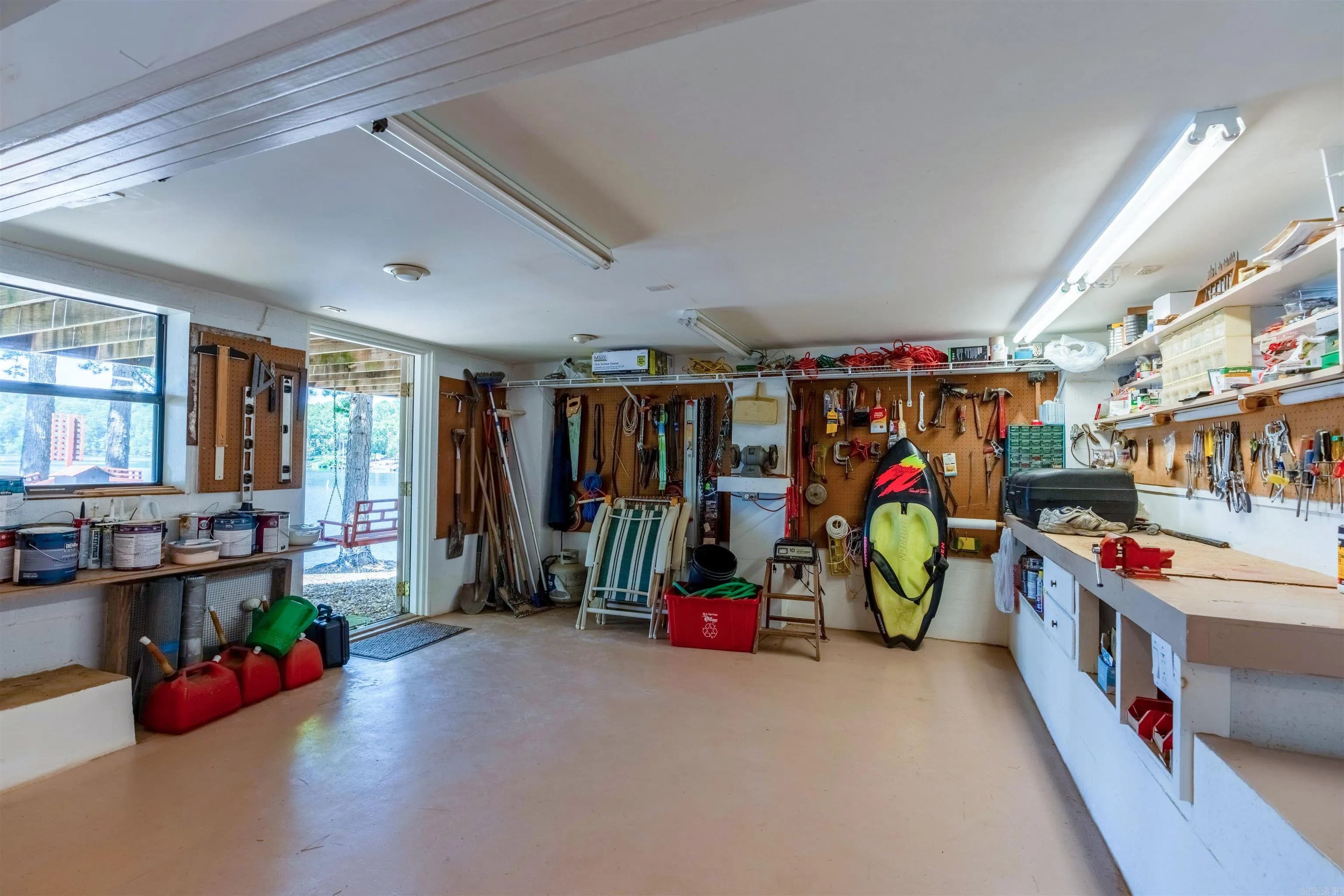 Property at 10  Delavega - Image 42