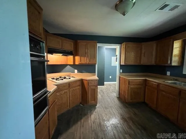 Property at 107 NW Inman - Image 3