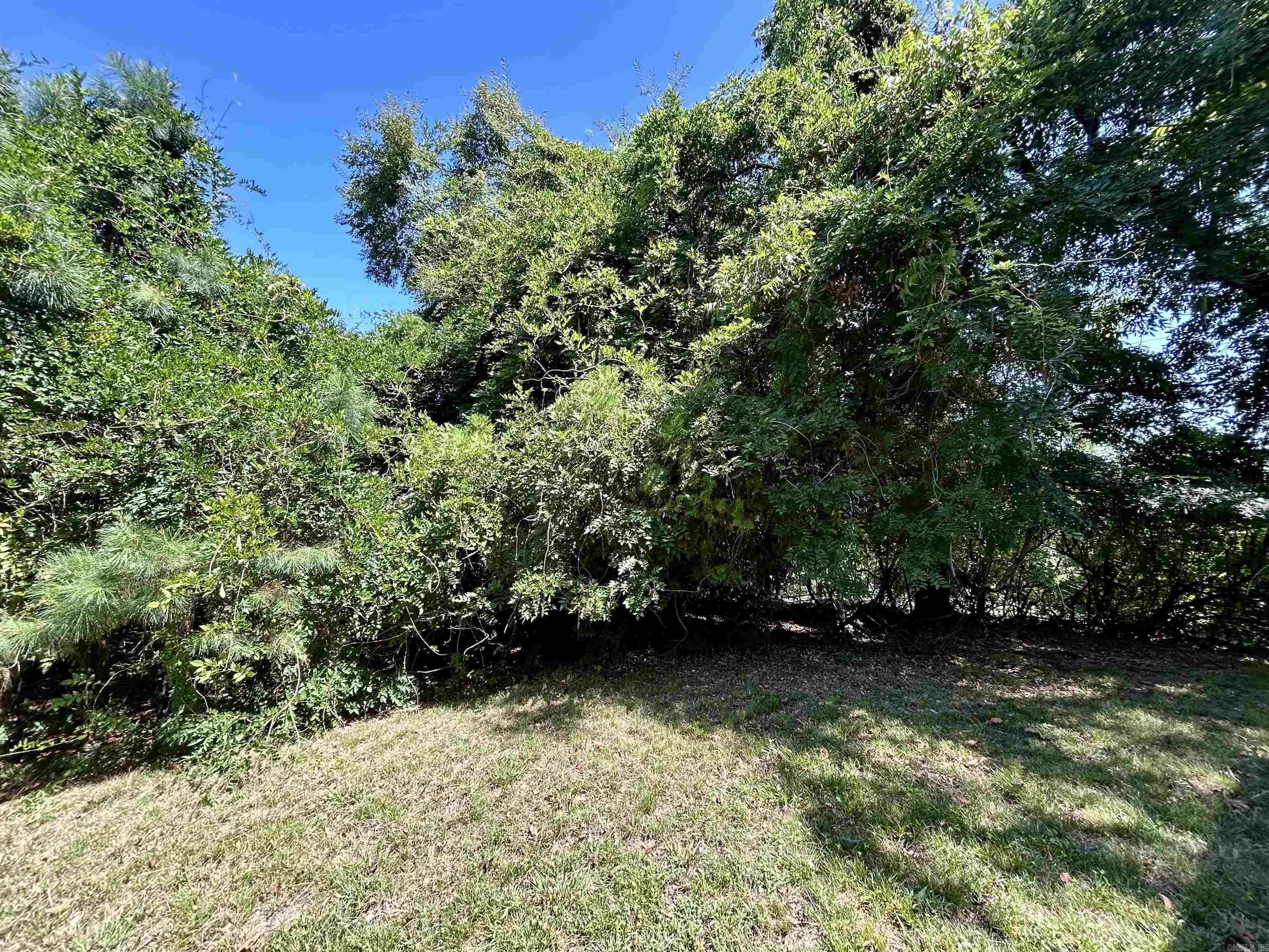 Property at 219  Wahoo - Image 1