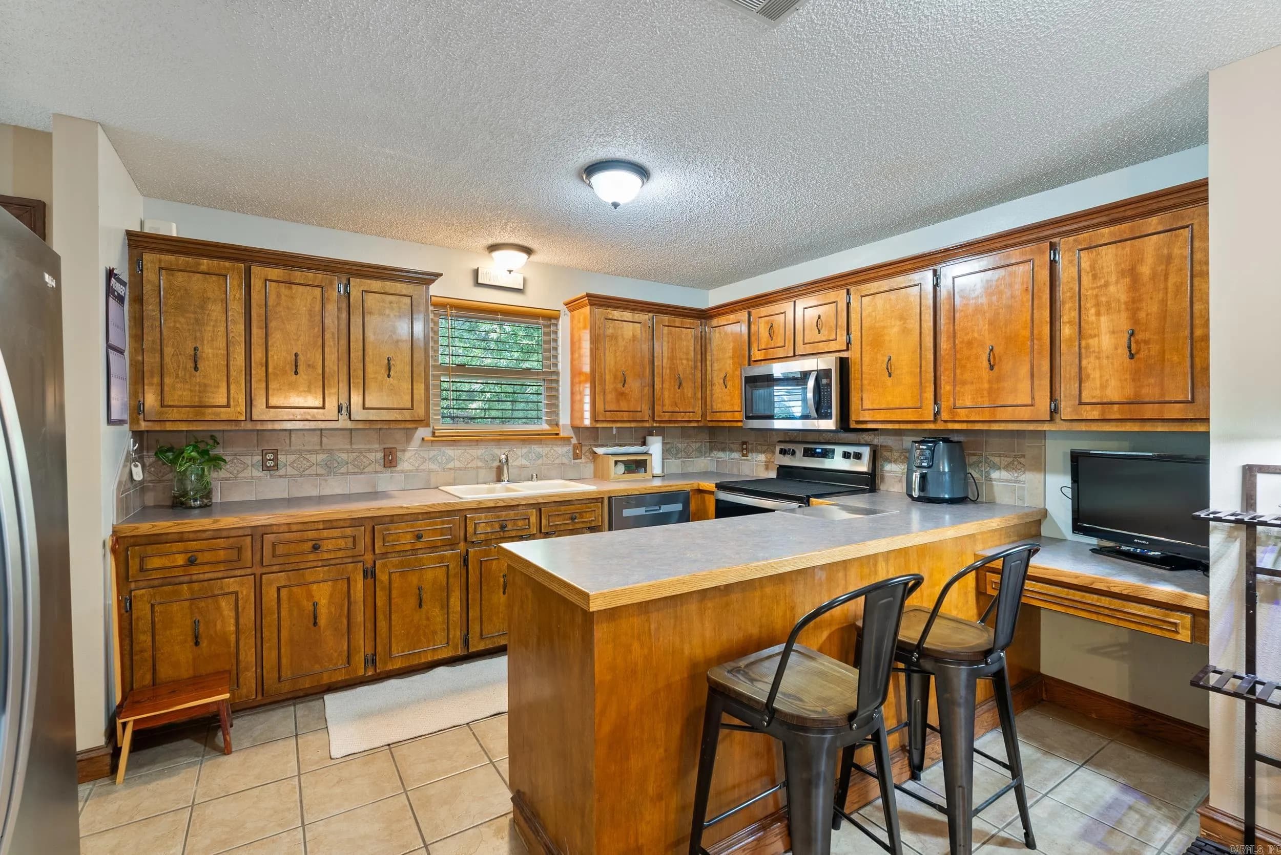 Property at 5806  Foxboro - Image 7