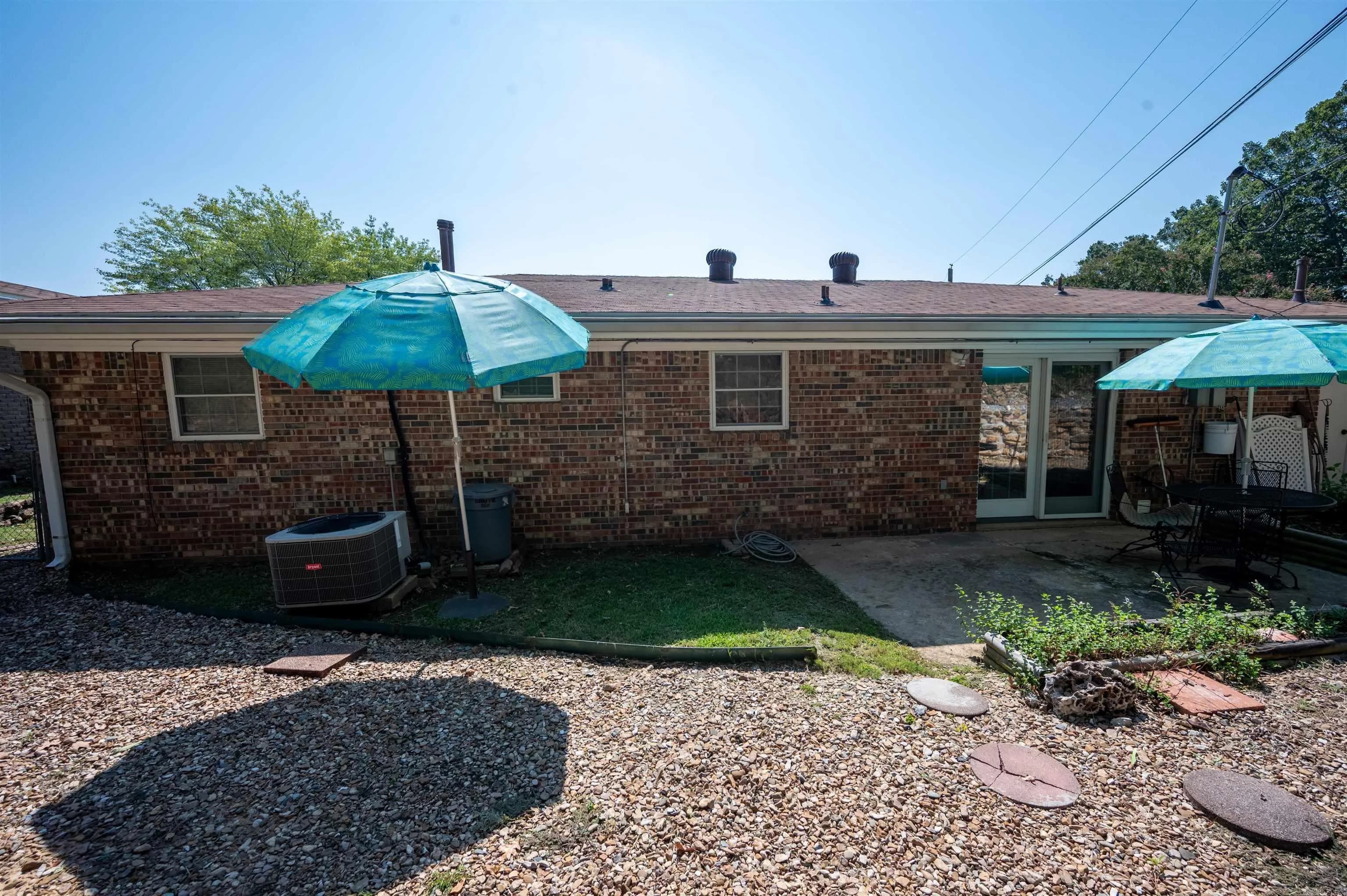 Property at 407  Sierra madre - Image 27