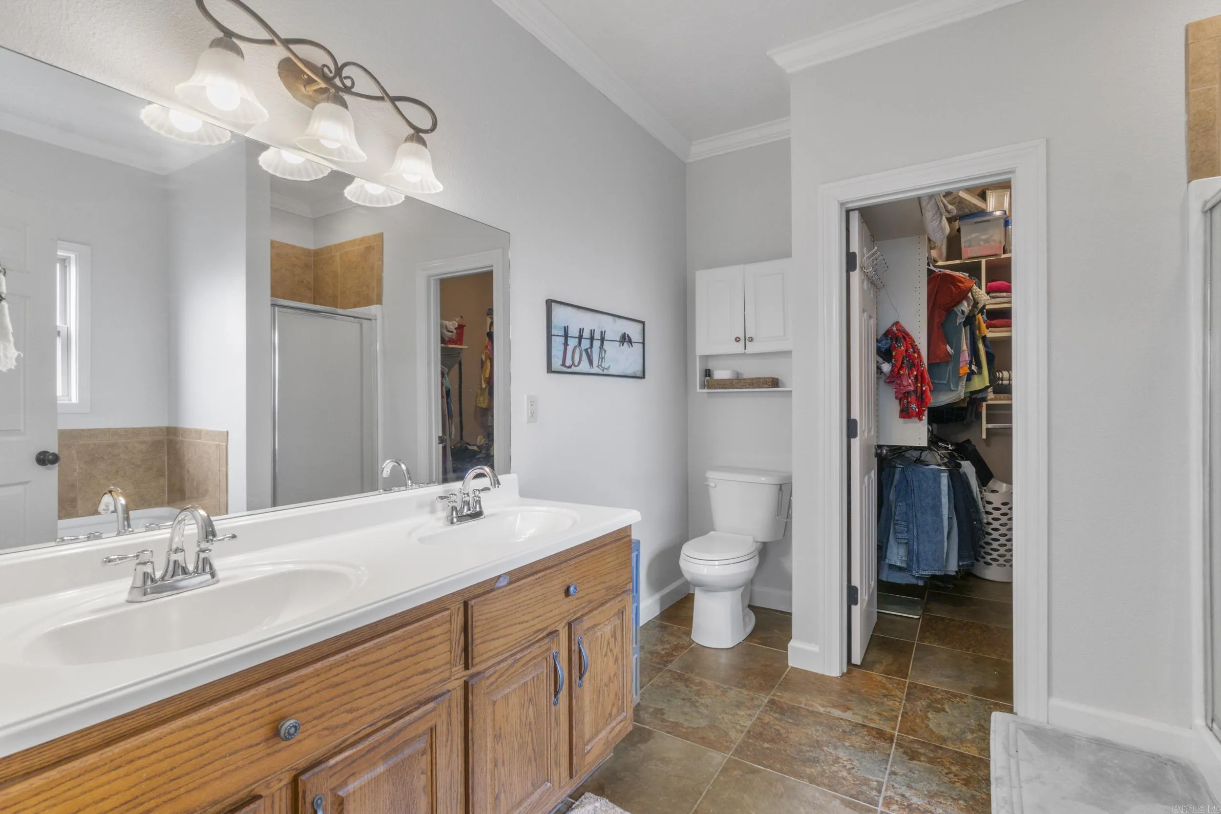 Property at 1829  Cindy - Image 23