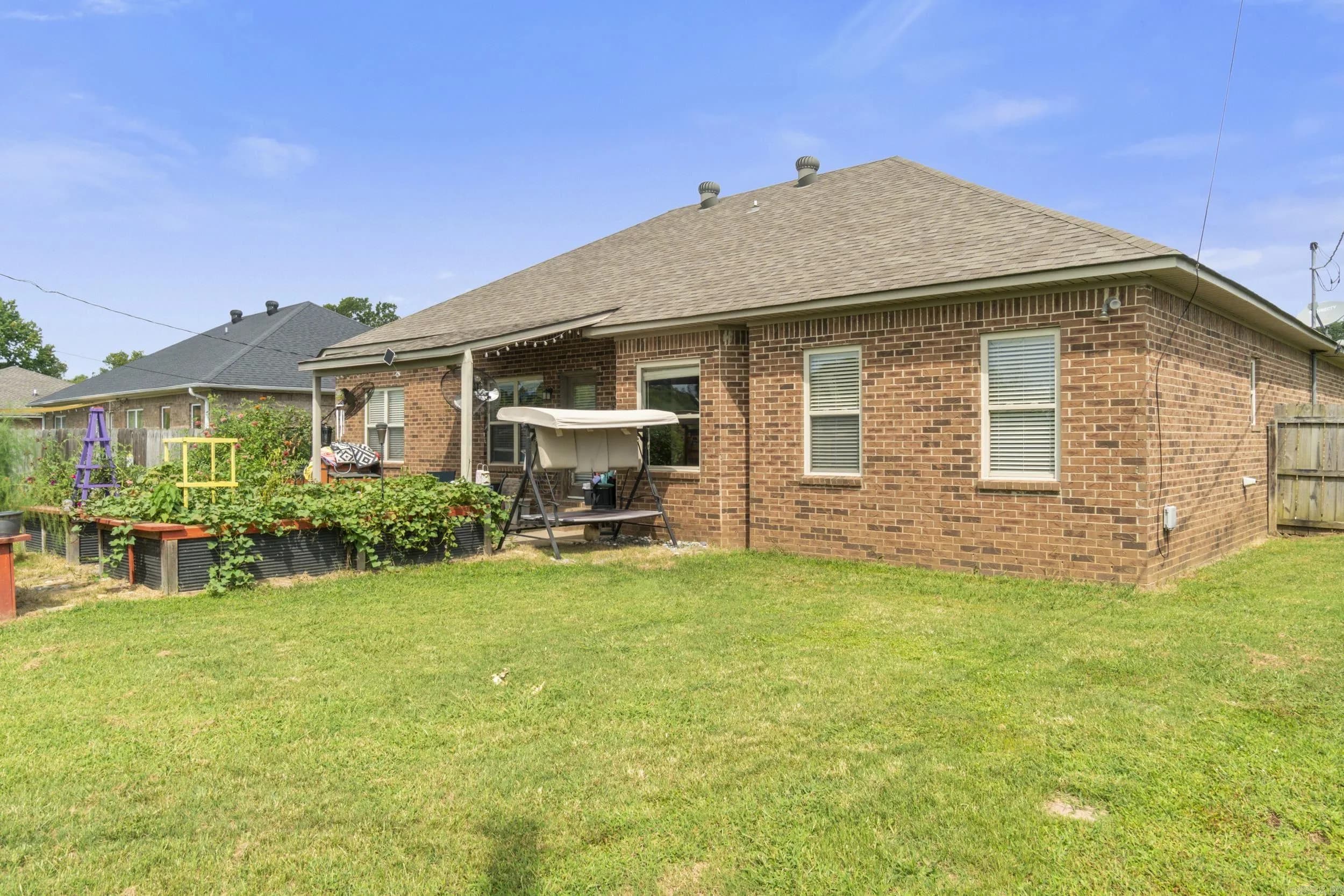 Property at 1829  Cindy - Image 41