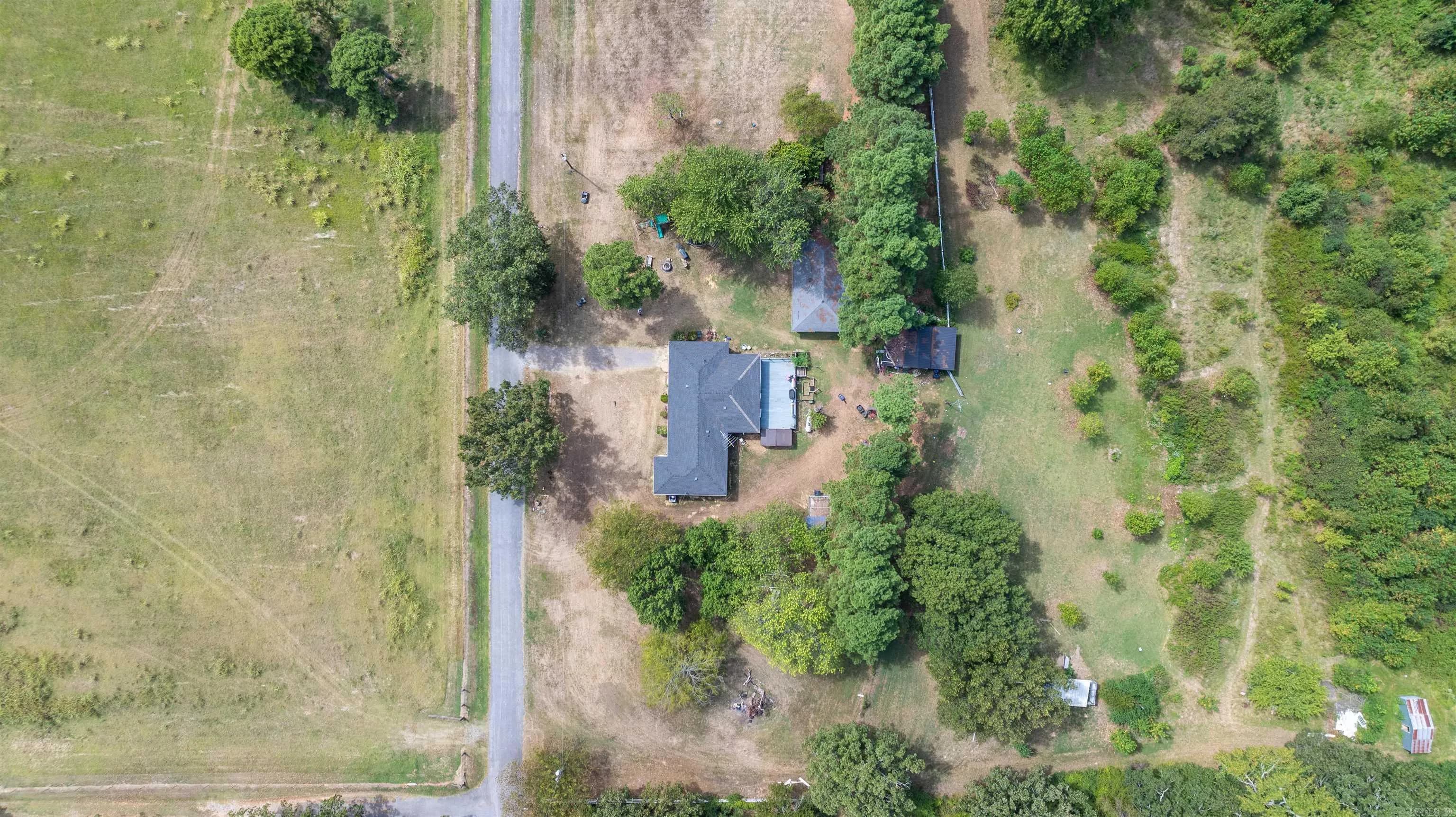 Property at 131  Siler - Image 10