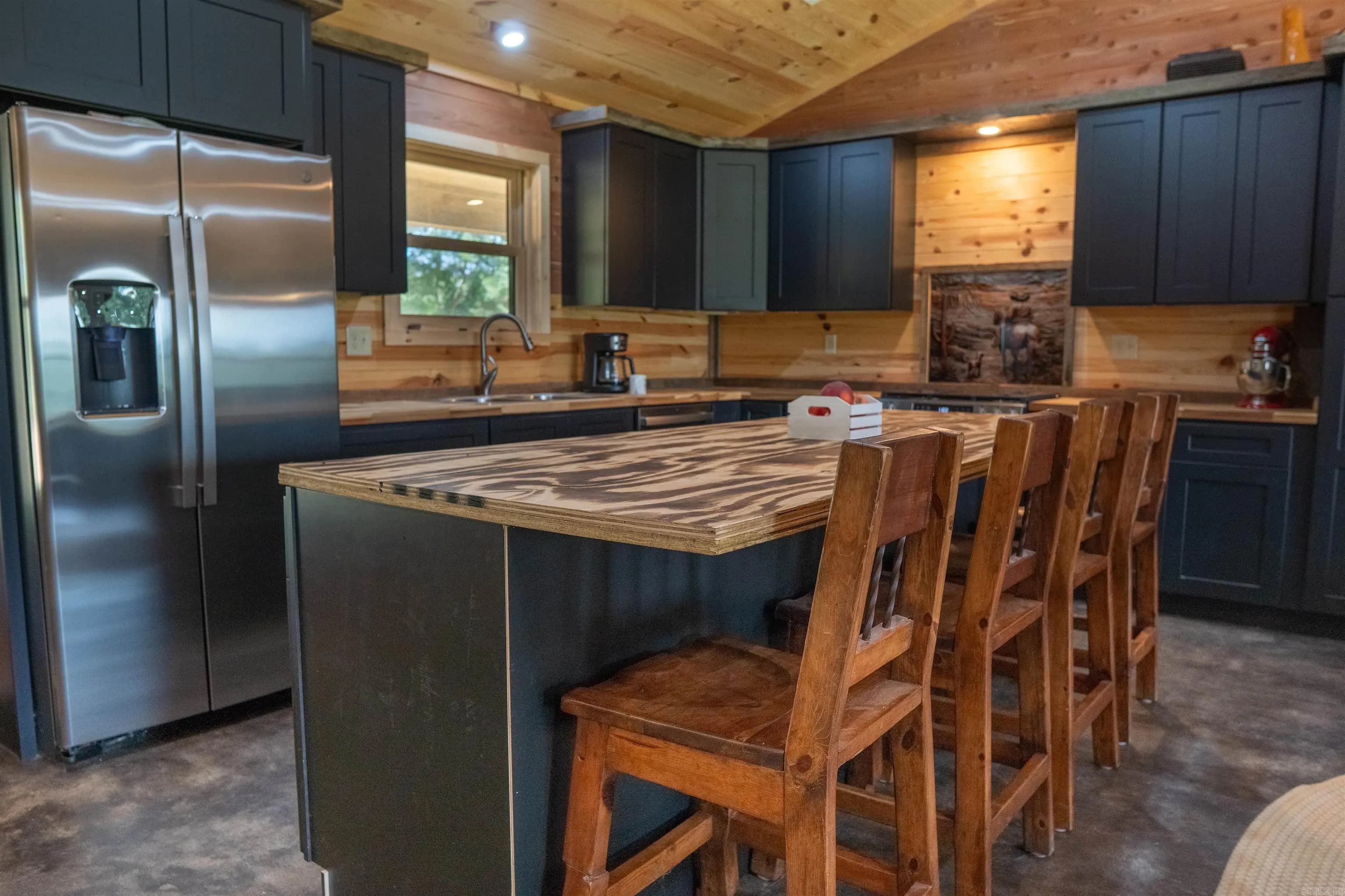 Property at 1269  Blackland - Image 13