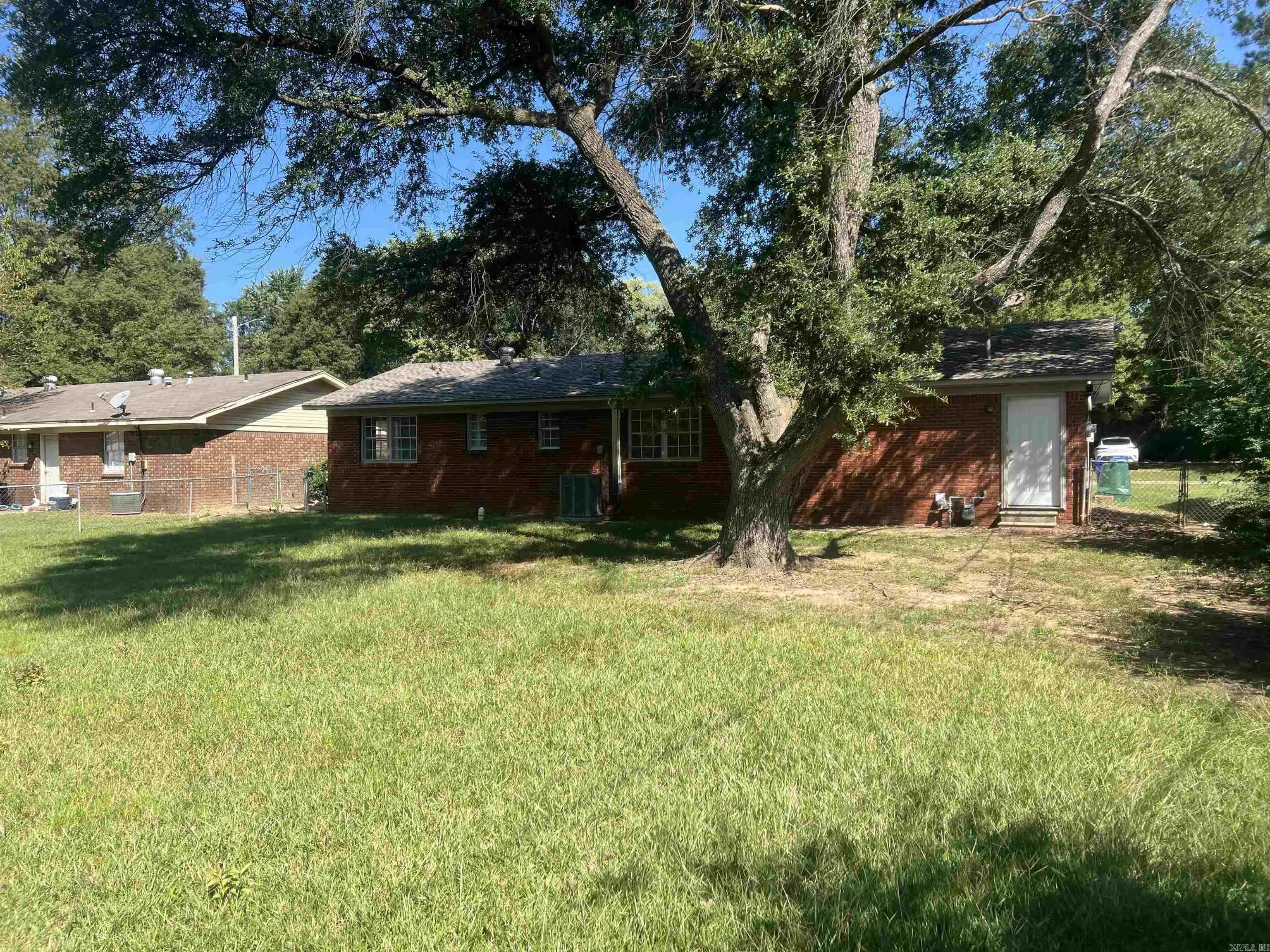 Property at 2209  Lookout ave - Image 25