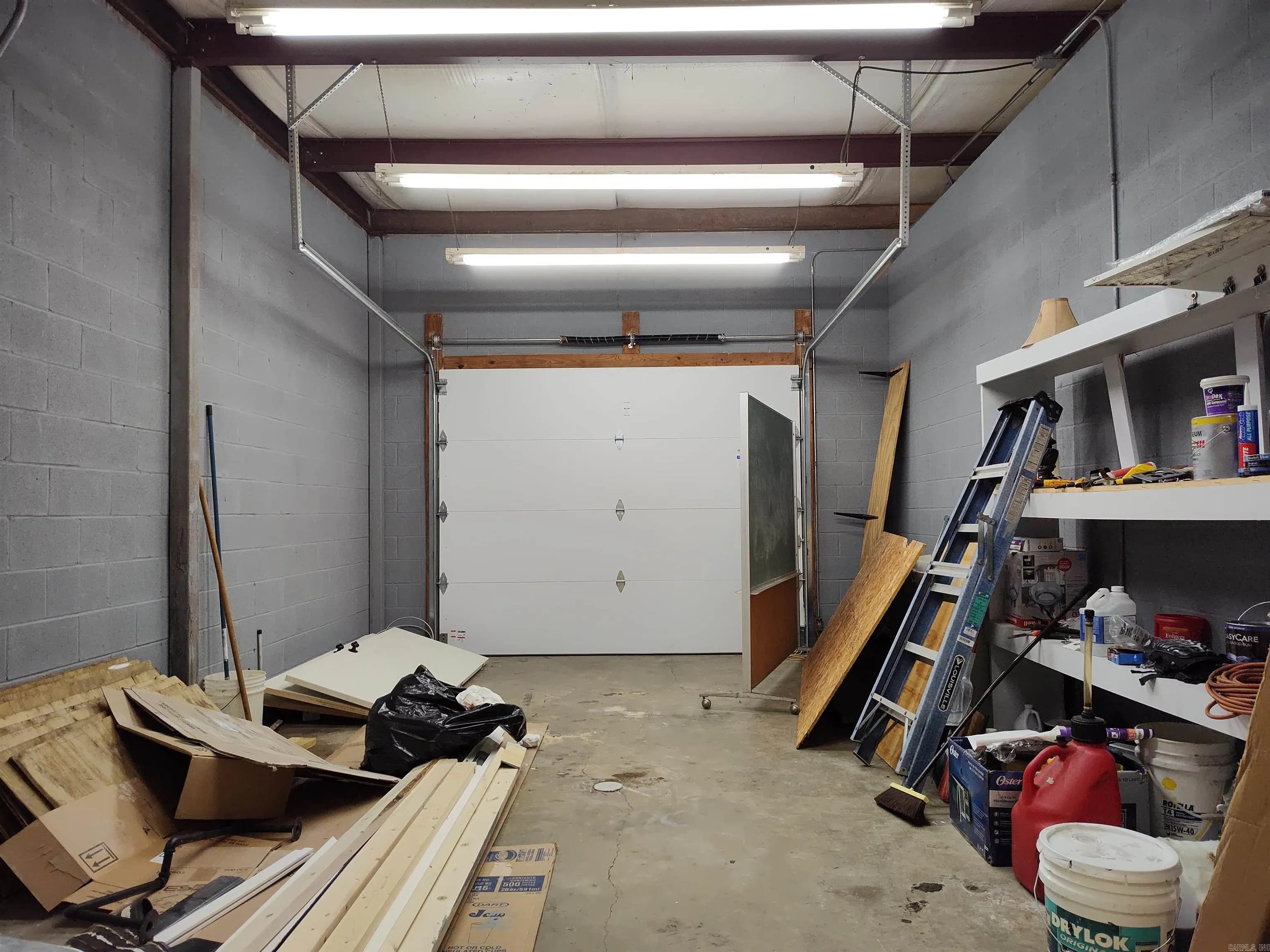 Property at 1407 N West  1409 N. West Ave - Image 18