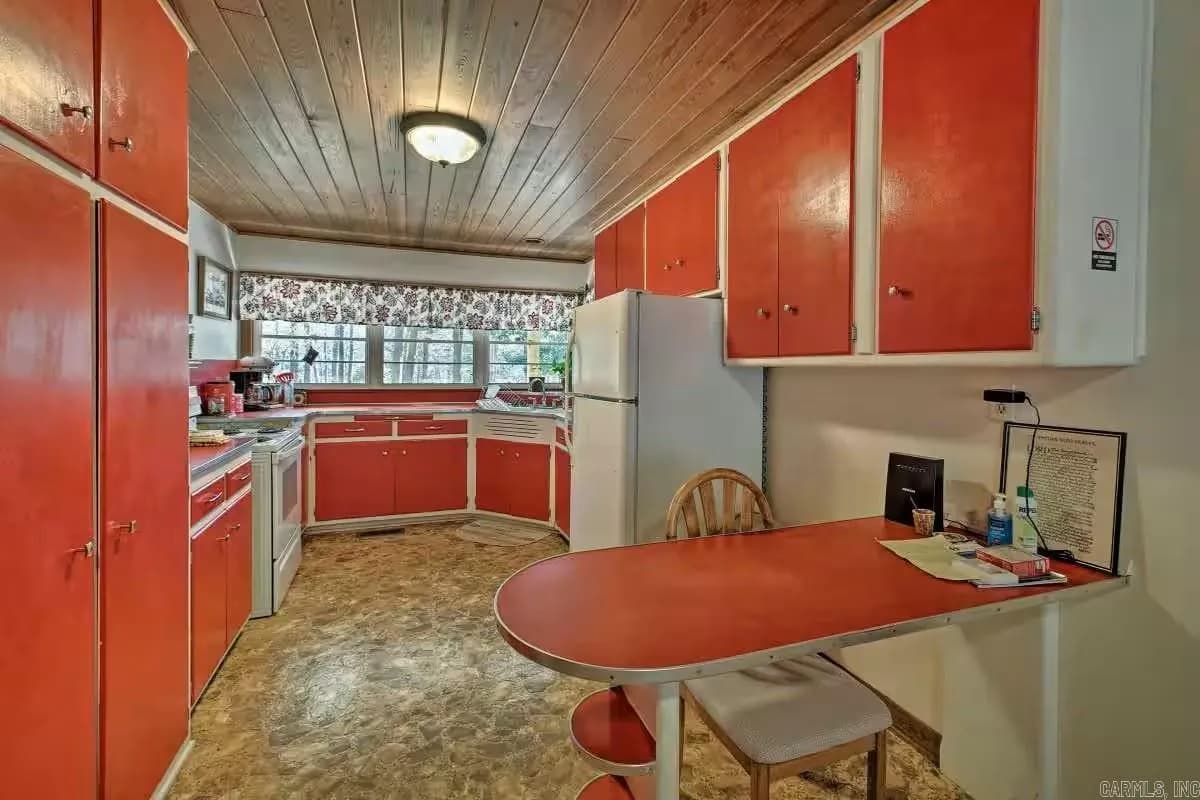 Property at 450  Cedarglades rd - Image 9