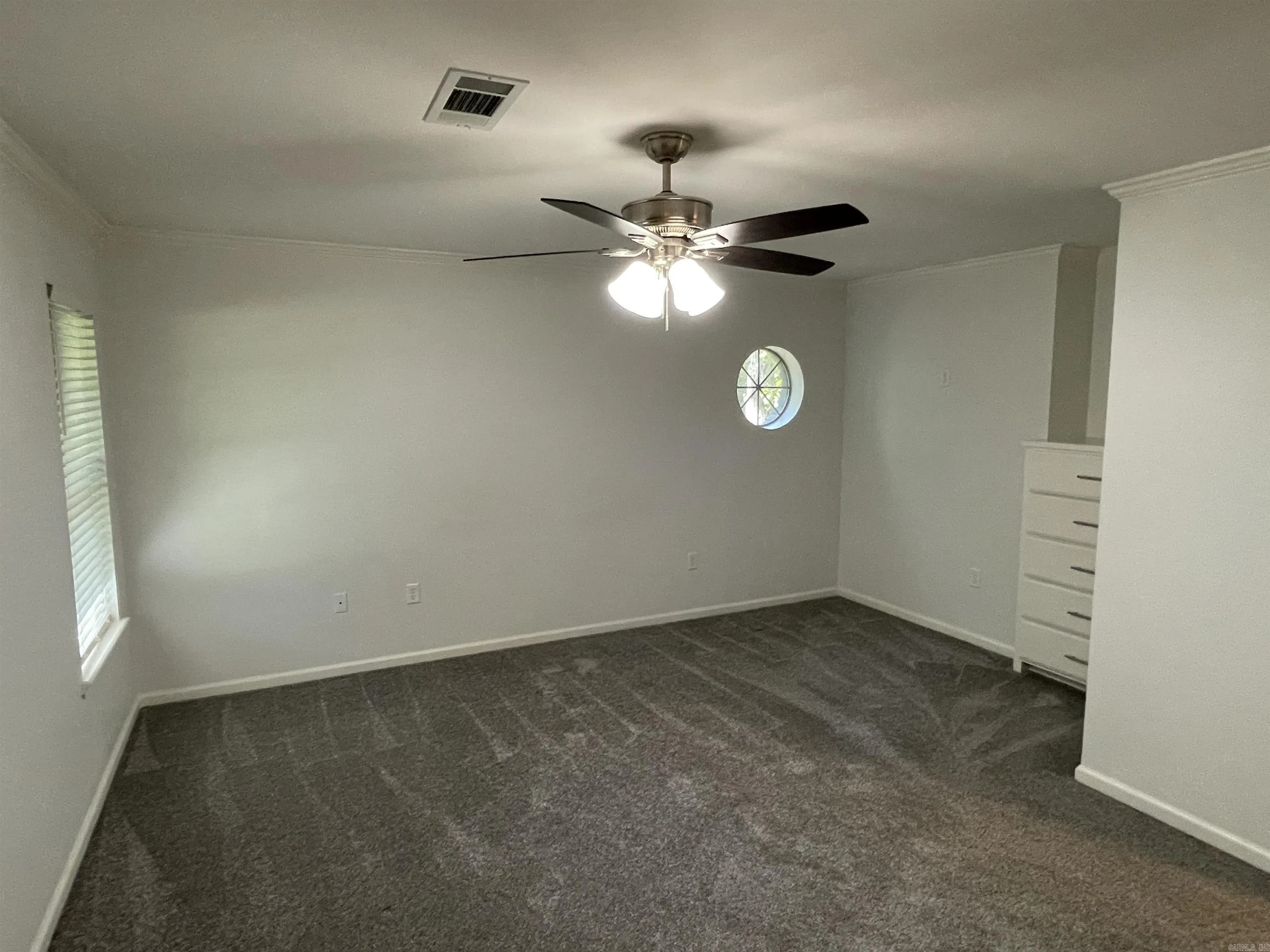 Property at 29  Meadows - Image 12