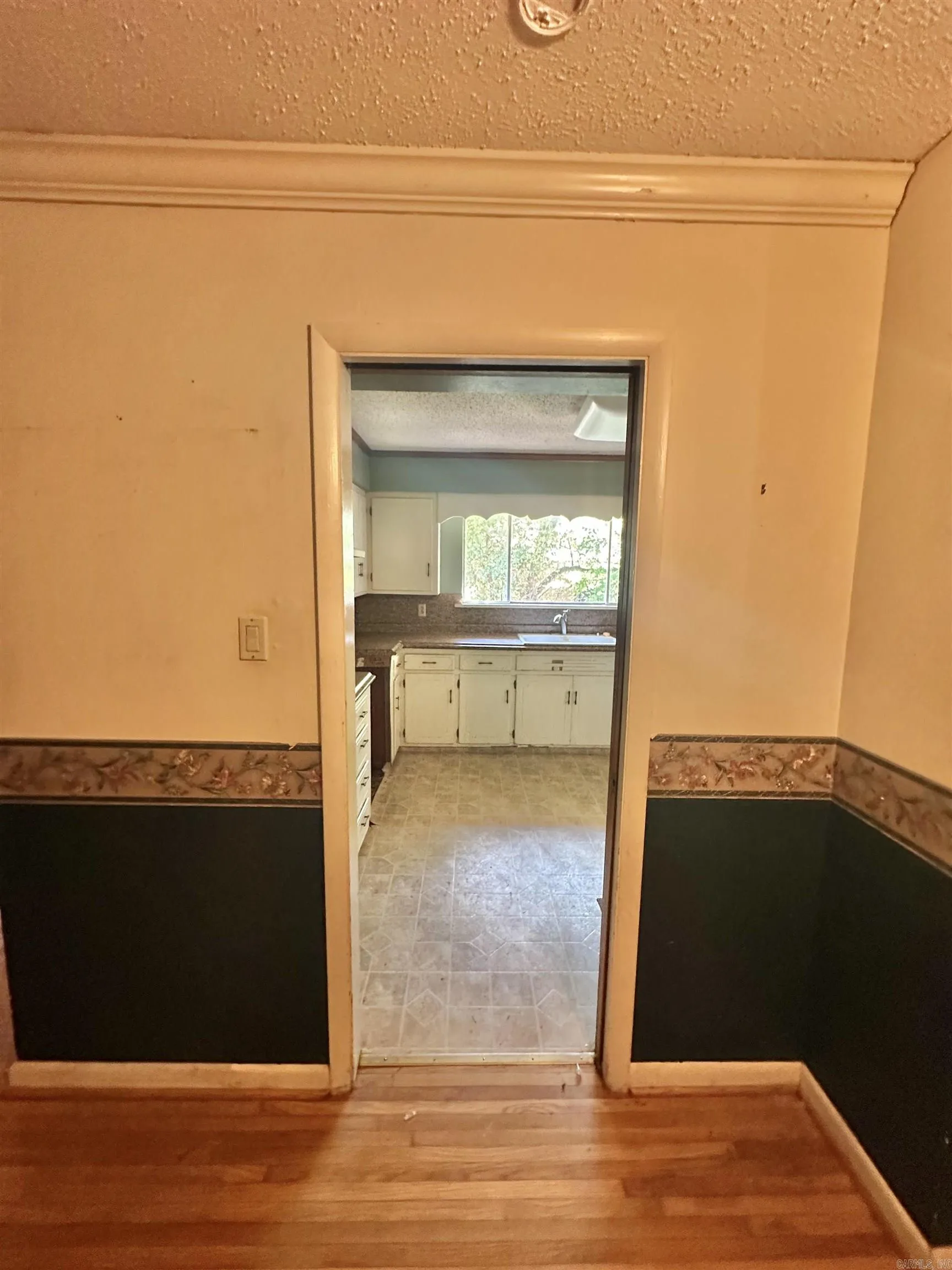 Property at 1201  Jameson - Image 7