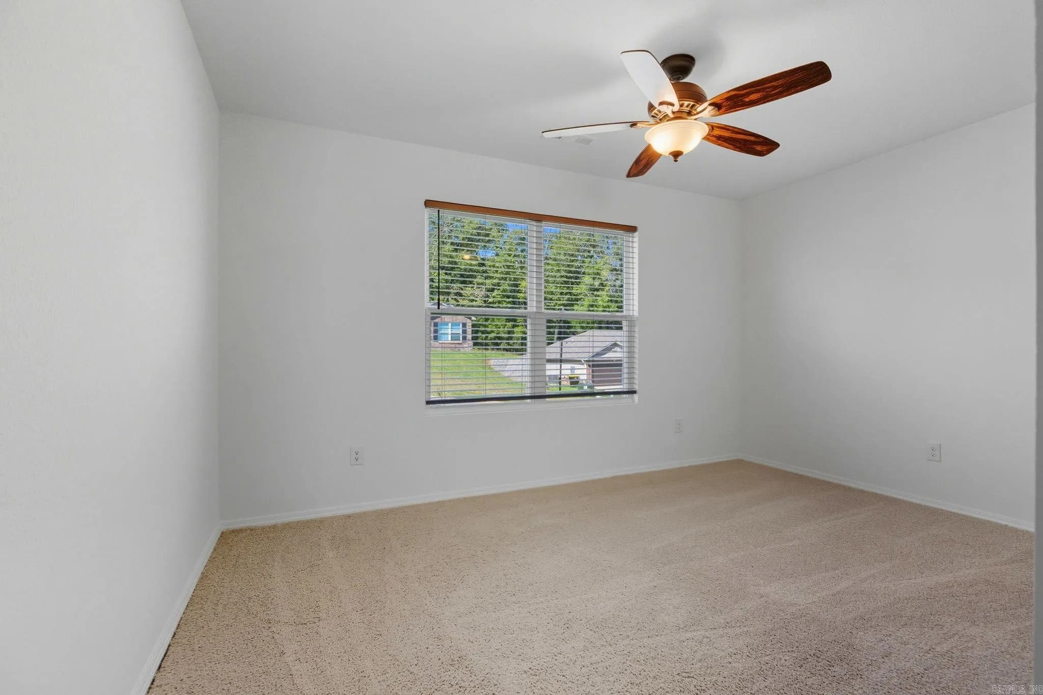 Property at 14  Erwin dr - Image 6