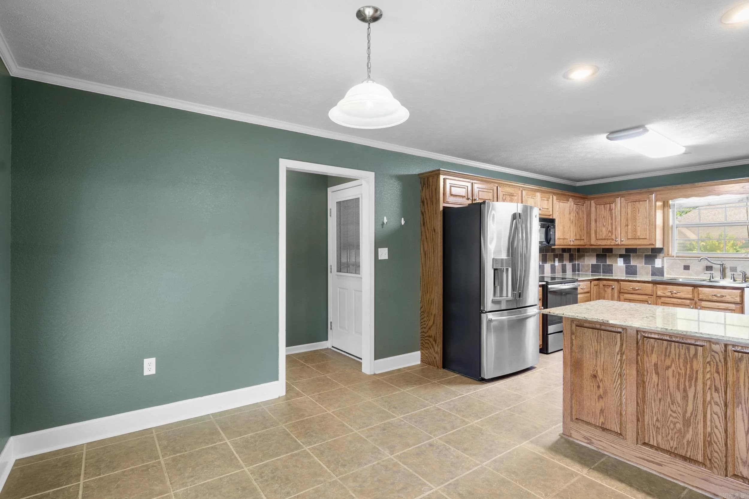 Property at 2109  Daniel - Image 13