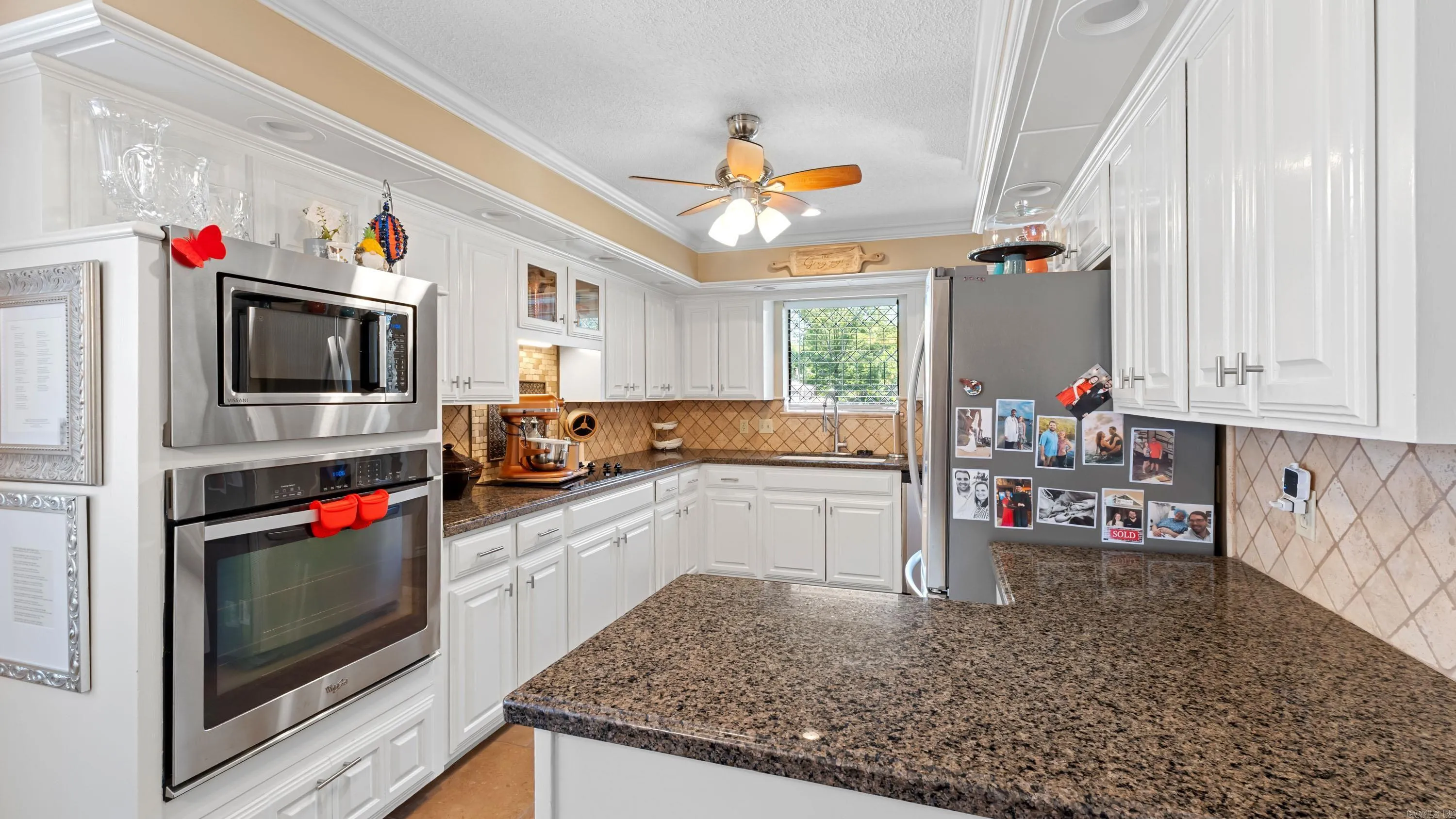 Property at 6005  Stoneridge drive - Image 11