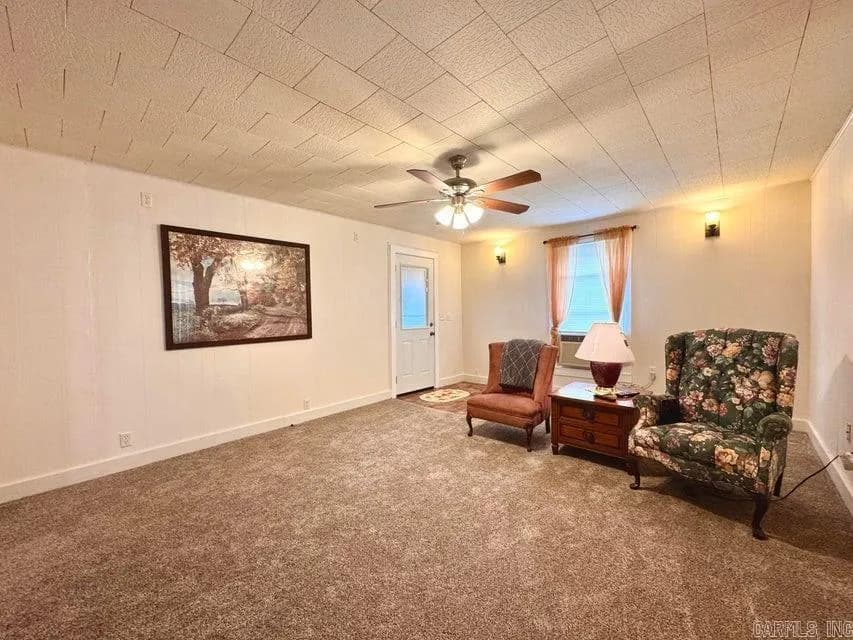 Property at 325  Broadwater - Image 6