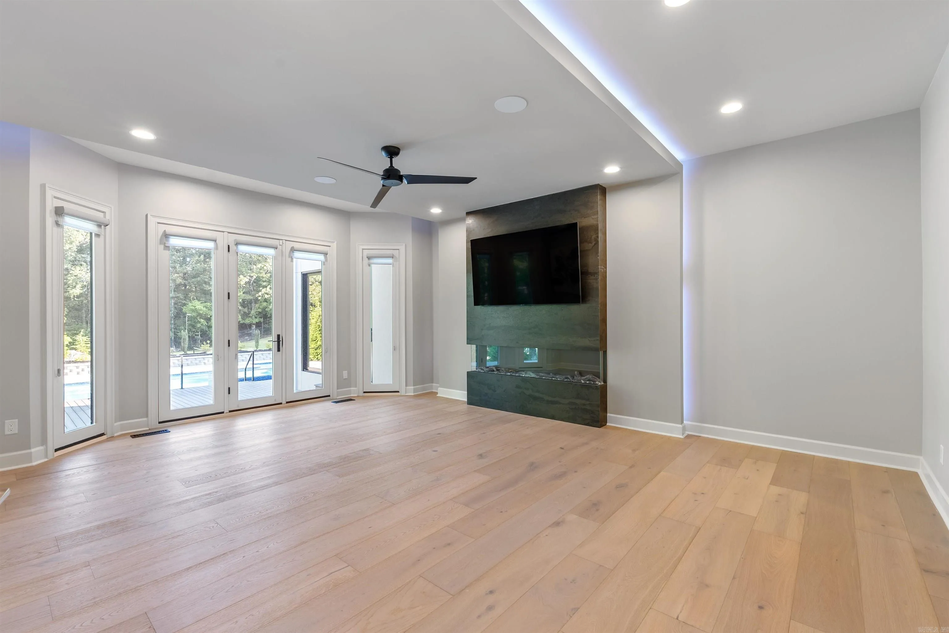 Property at 16920  Valley falls - Image 21