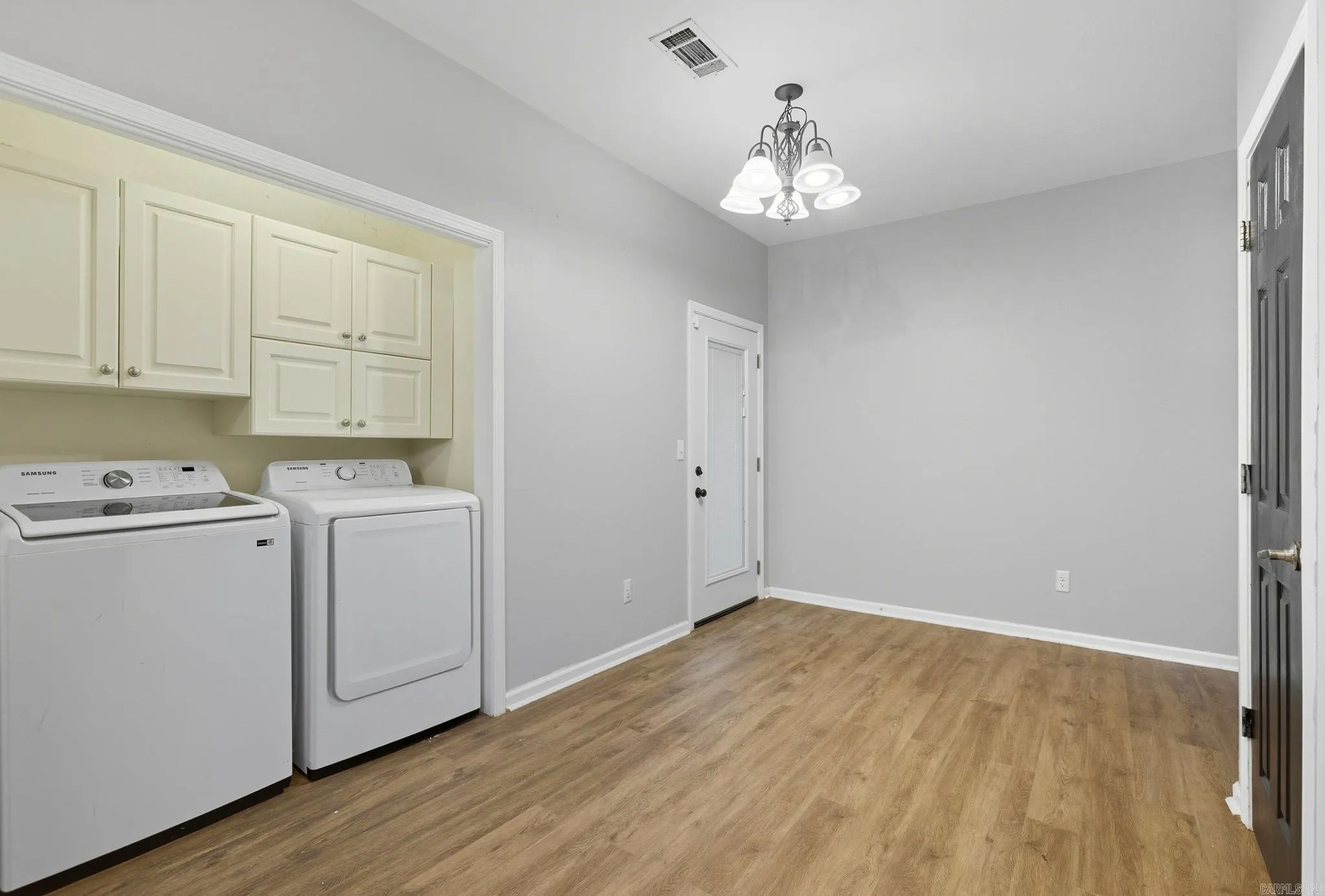 Property at 3202  Fawn - Image 10