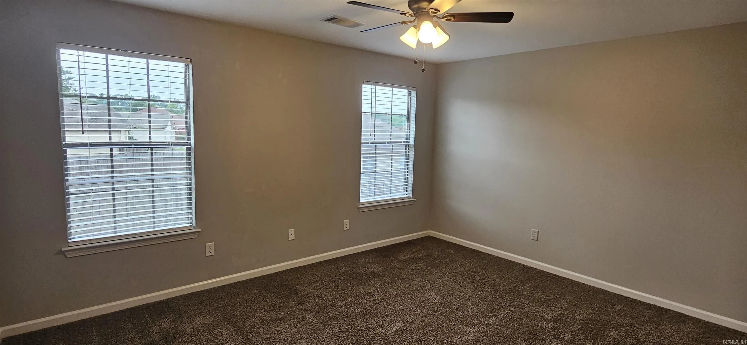 Property at 15355  Oak glen - Image 15
