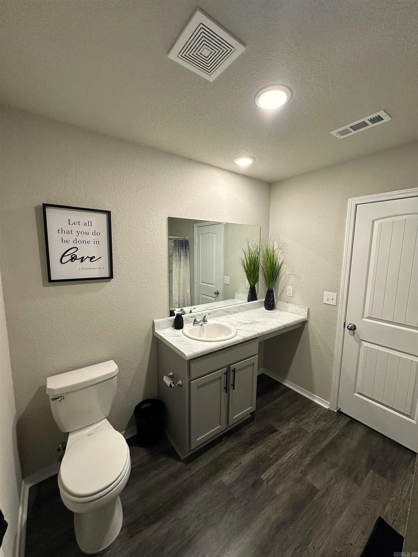 Property at 285  Rooster - Image 13