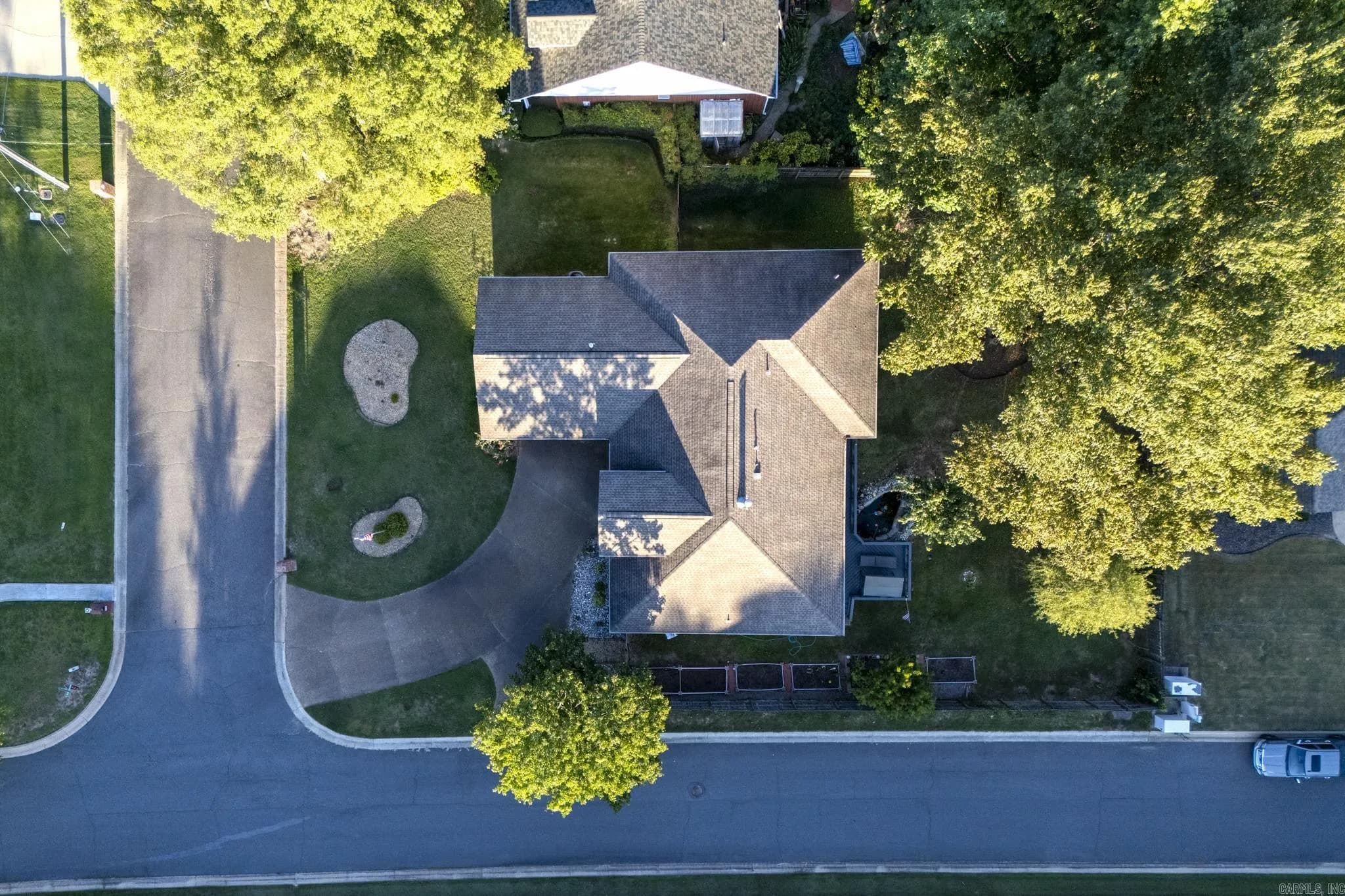 Property at 207  Dottie - Image 26