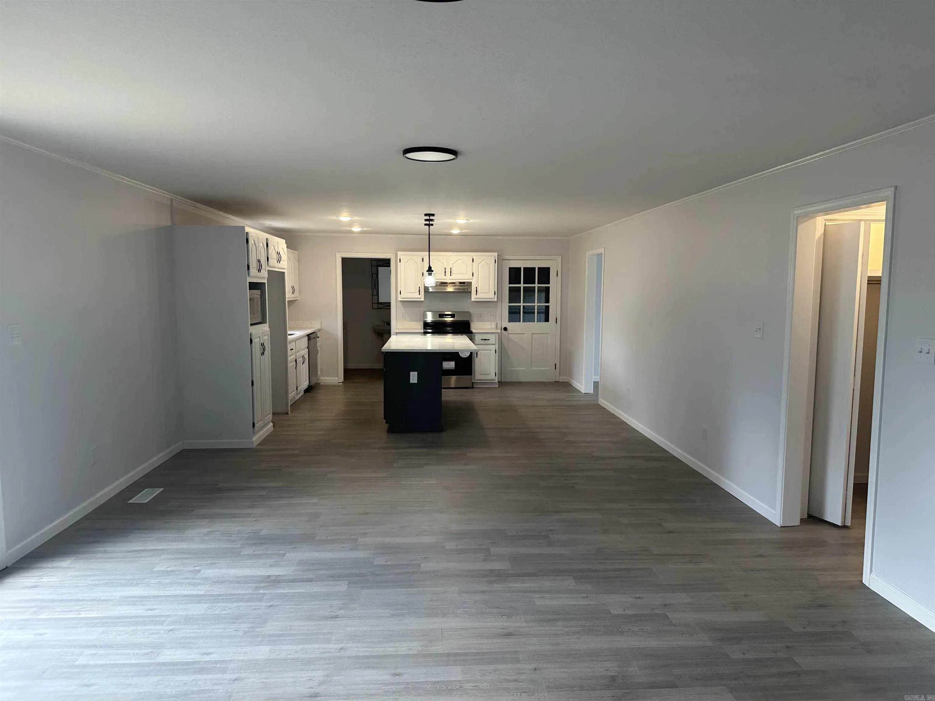 Property at 203  Bellwood - Image 10