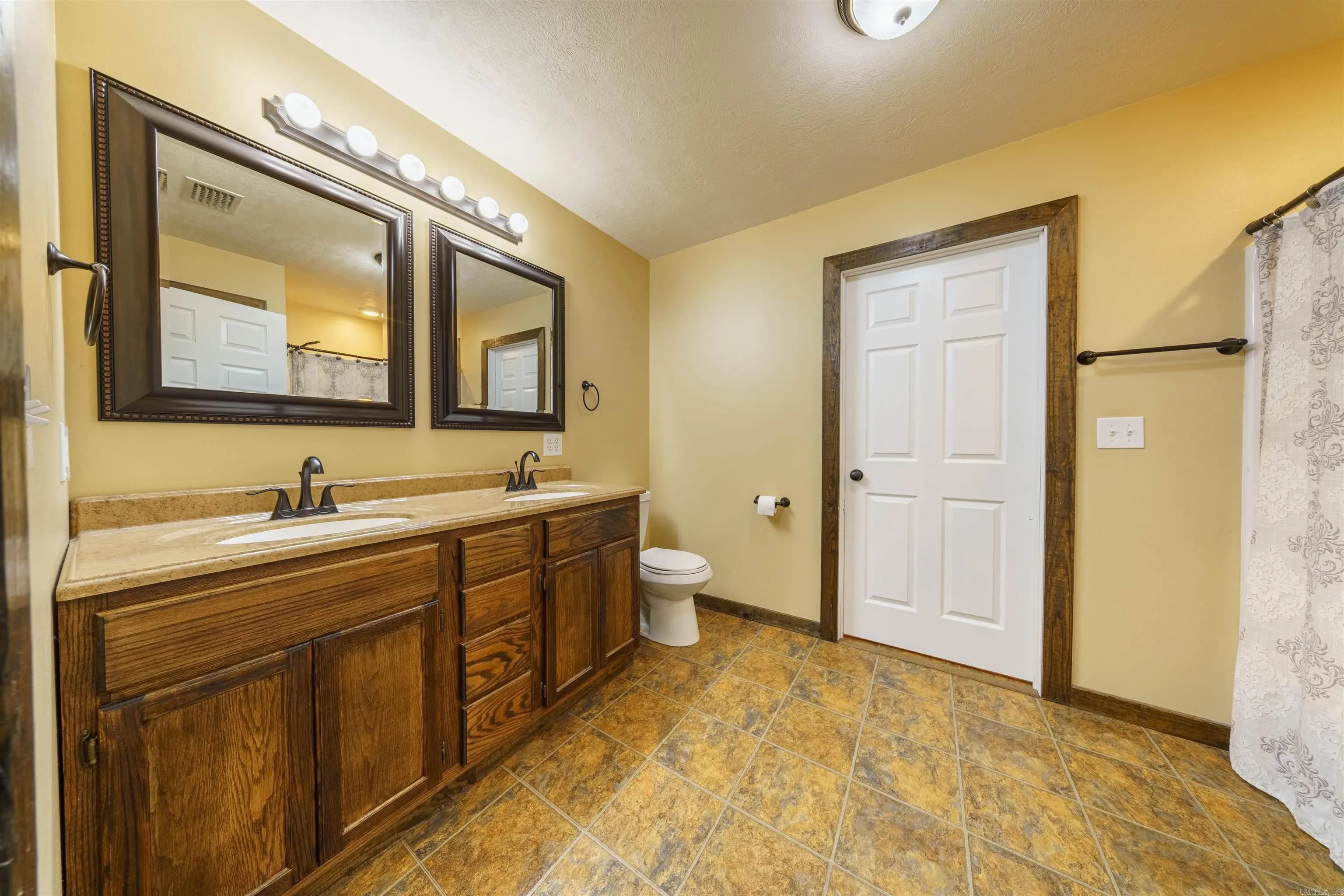 Property at 95  Songbird rd - Image 20