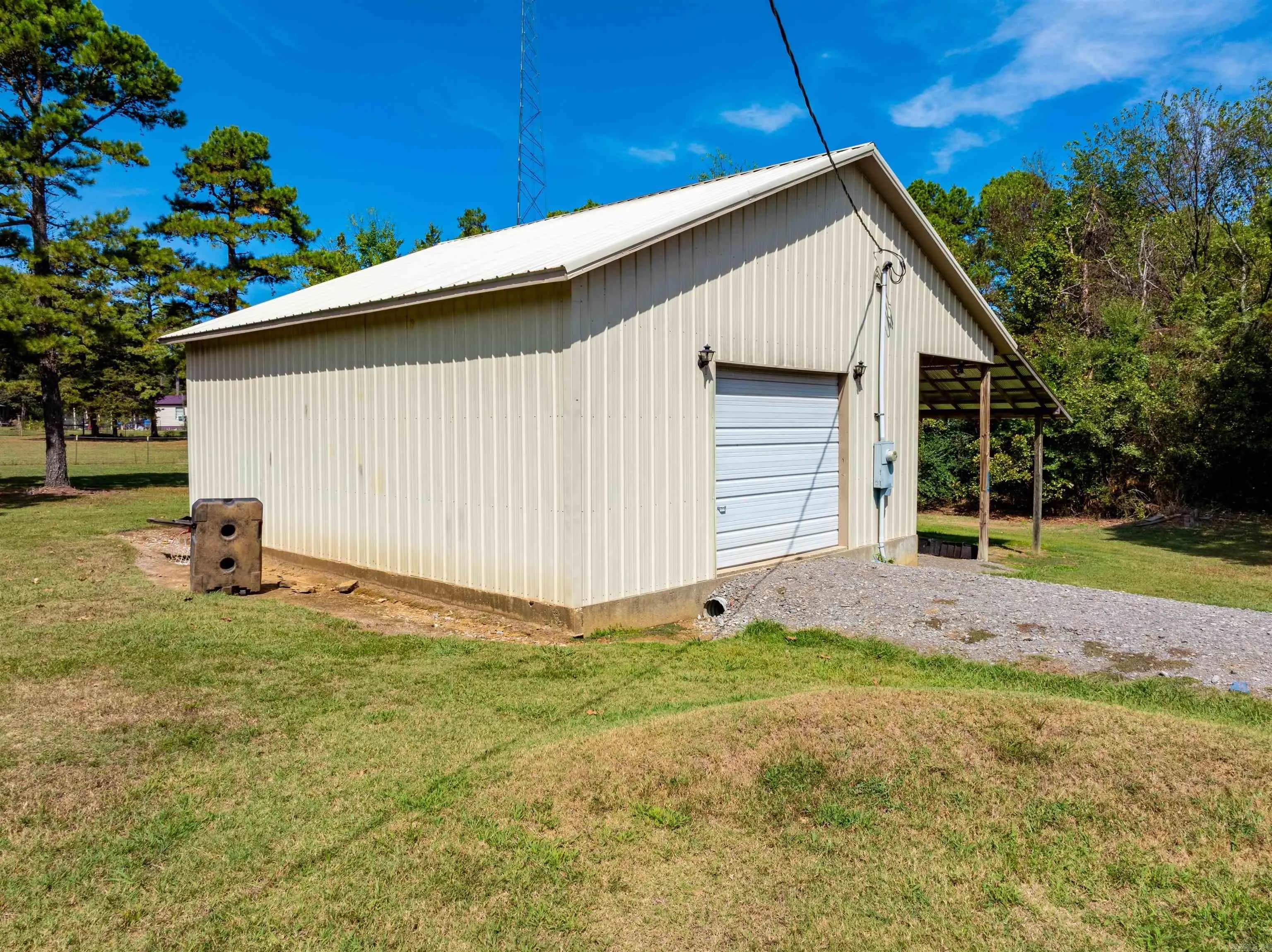 Property at 95  Songbird rd - Image 27