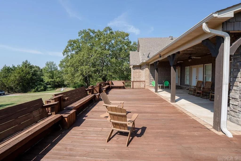 Property at 4  Woodridge - Image 33