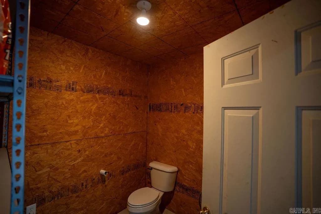 Property at 4  Woodridge - Image 41
