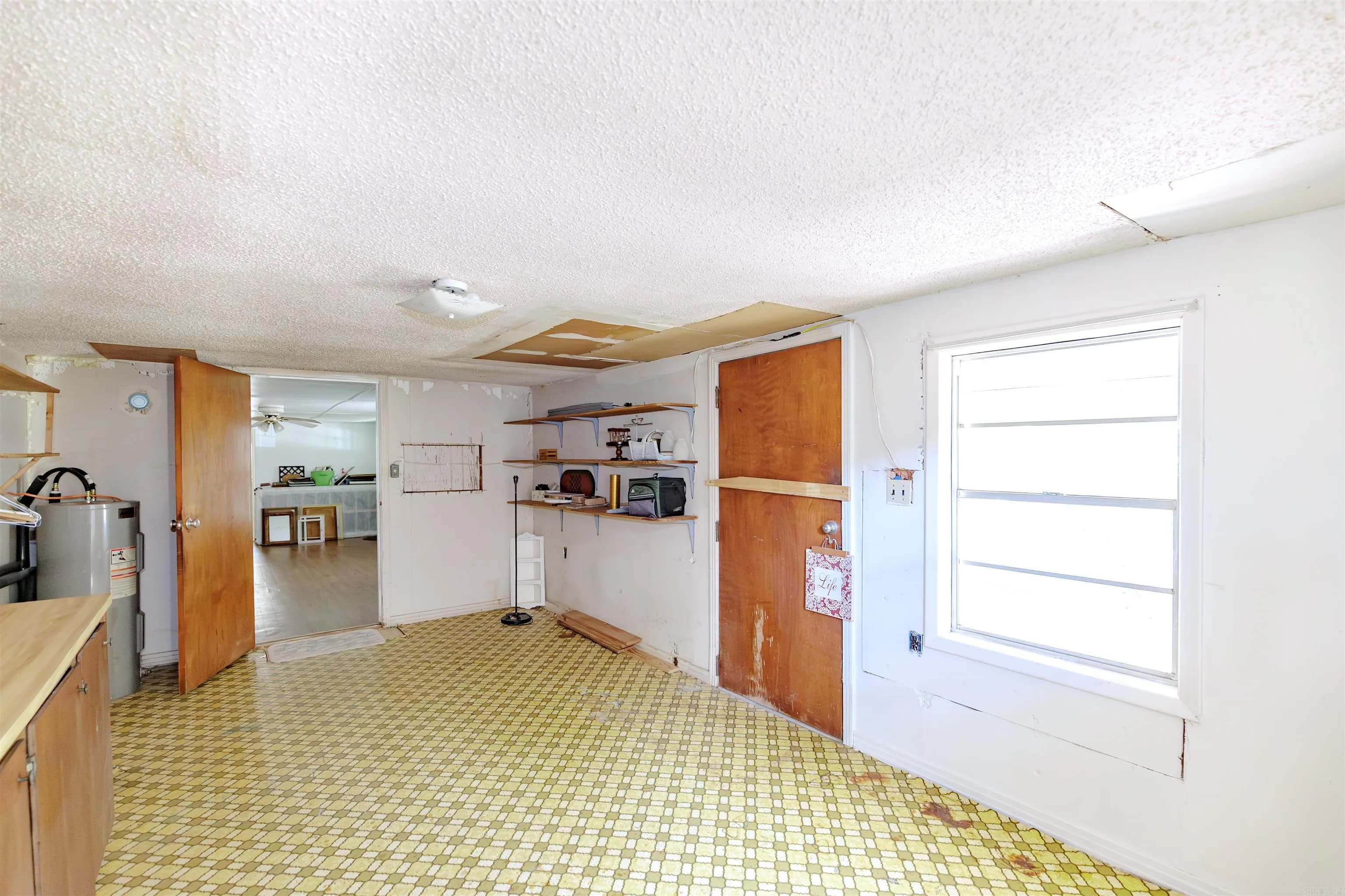 Property at 48  Bass - Image 47