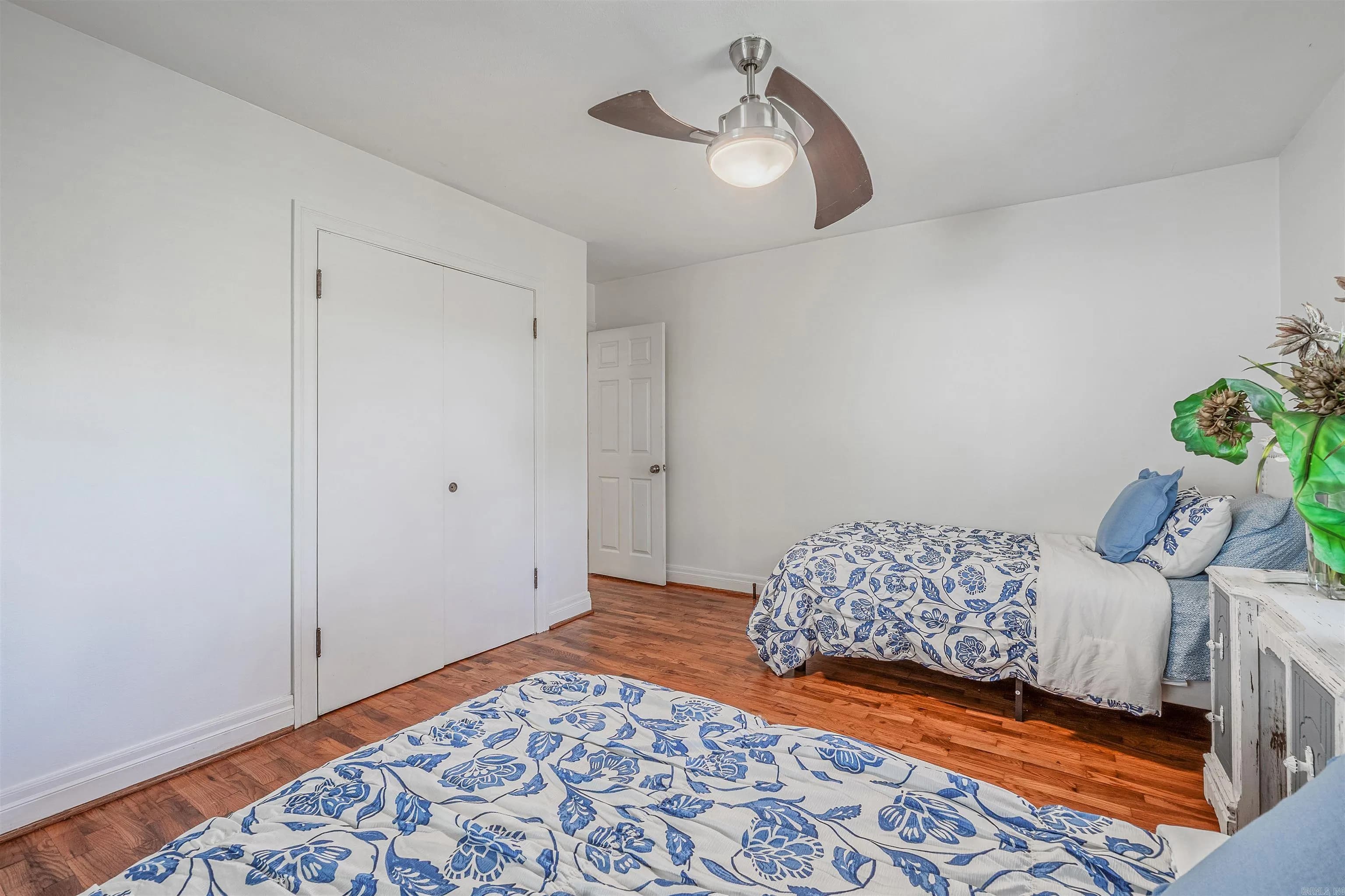 Property at 163  Sheridan road - Image 18