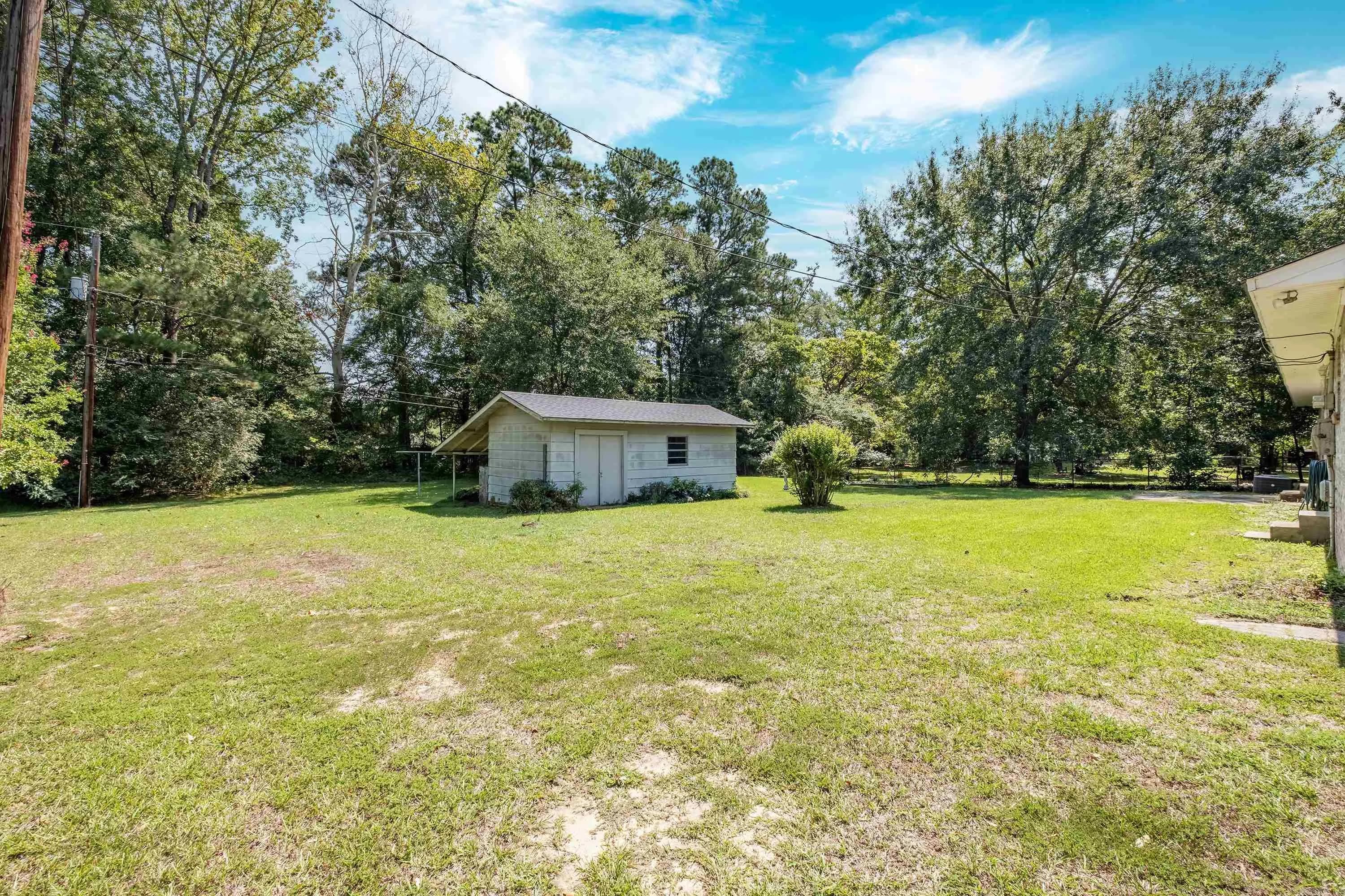 Property at 10925  Lorie lane - Image 33