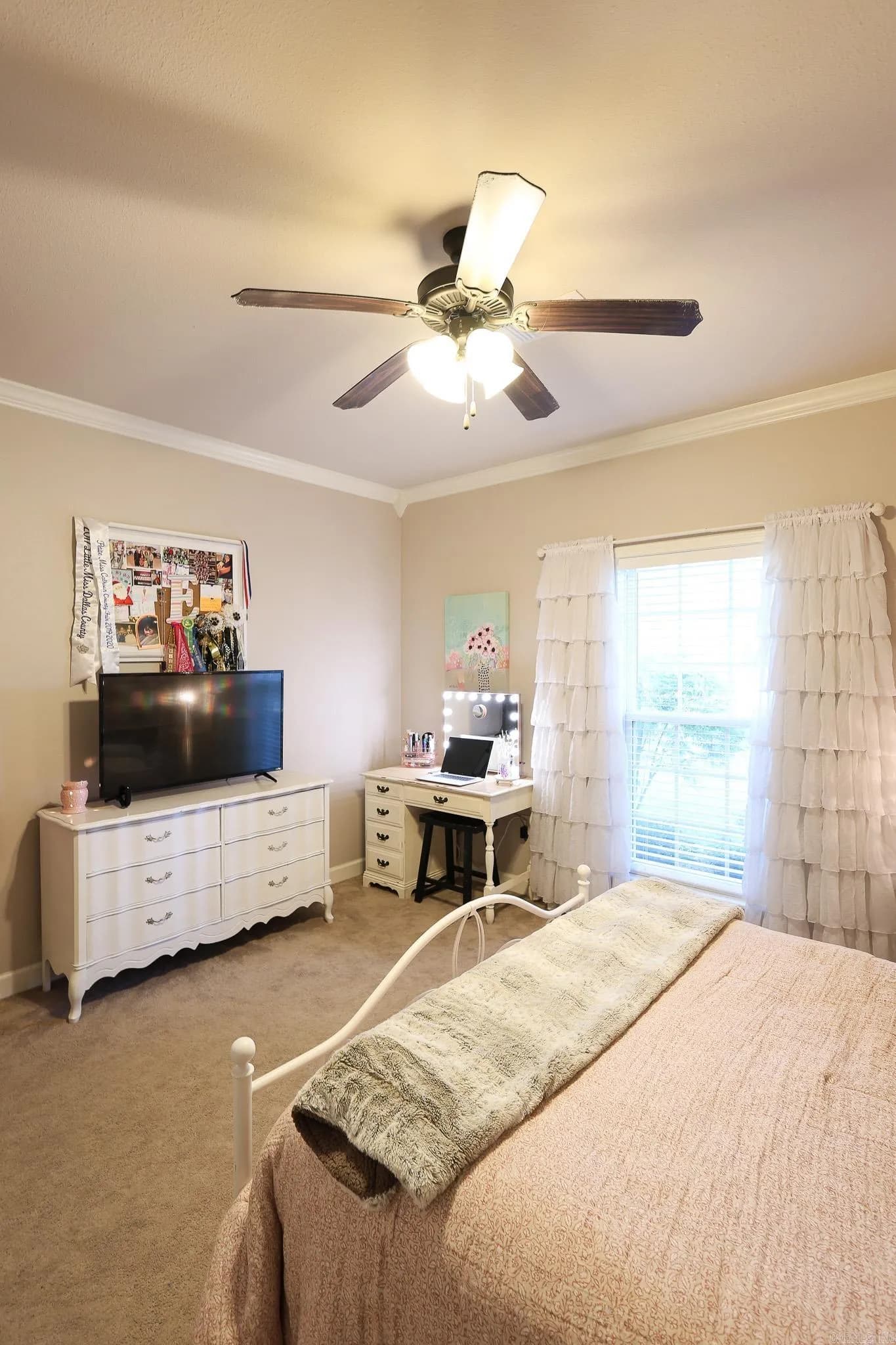 Property at 208  Rexanne dr - Image 19
