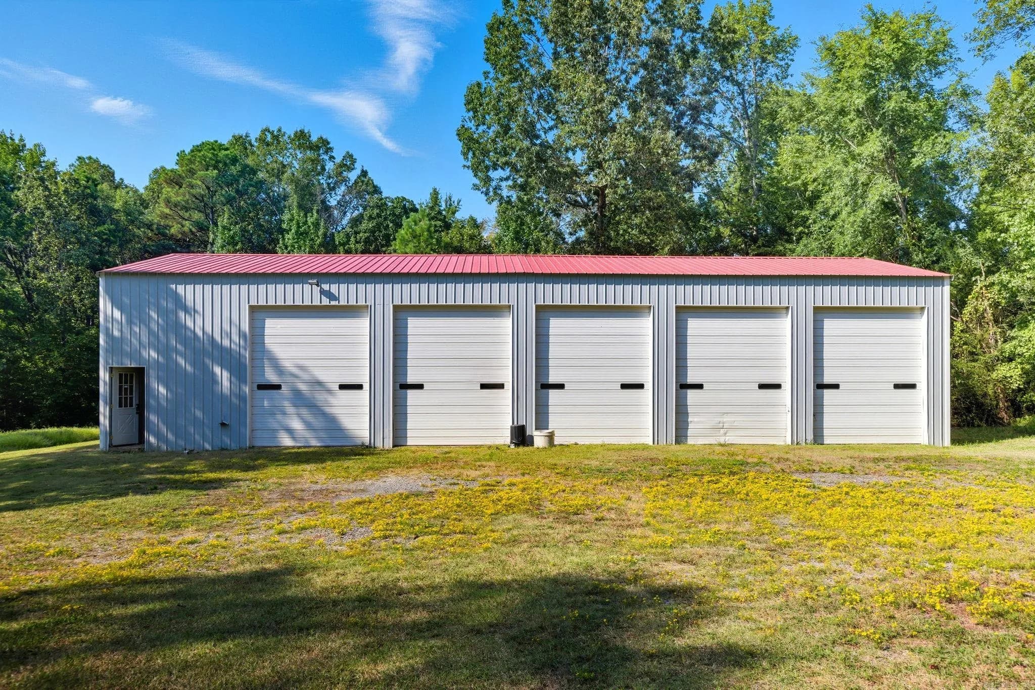 Property at 1100  Jennifer lane - Image 31