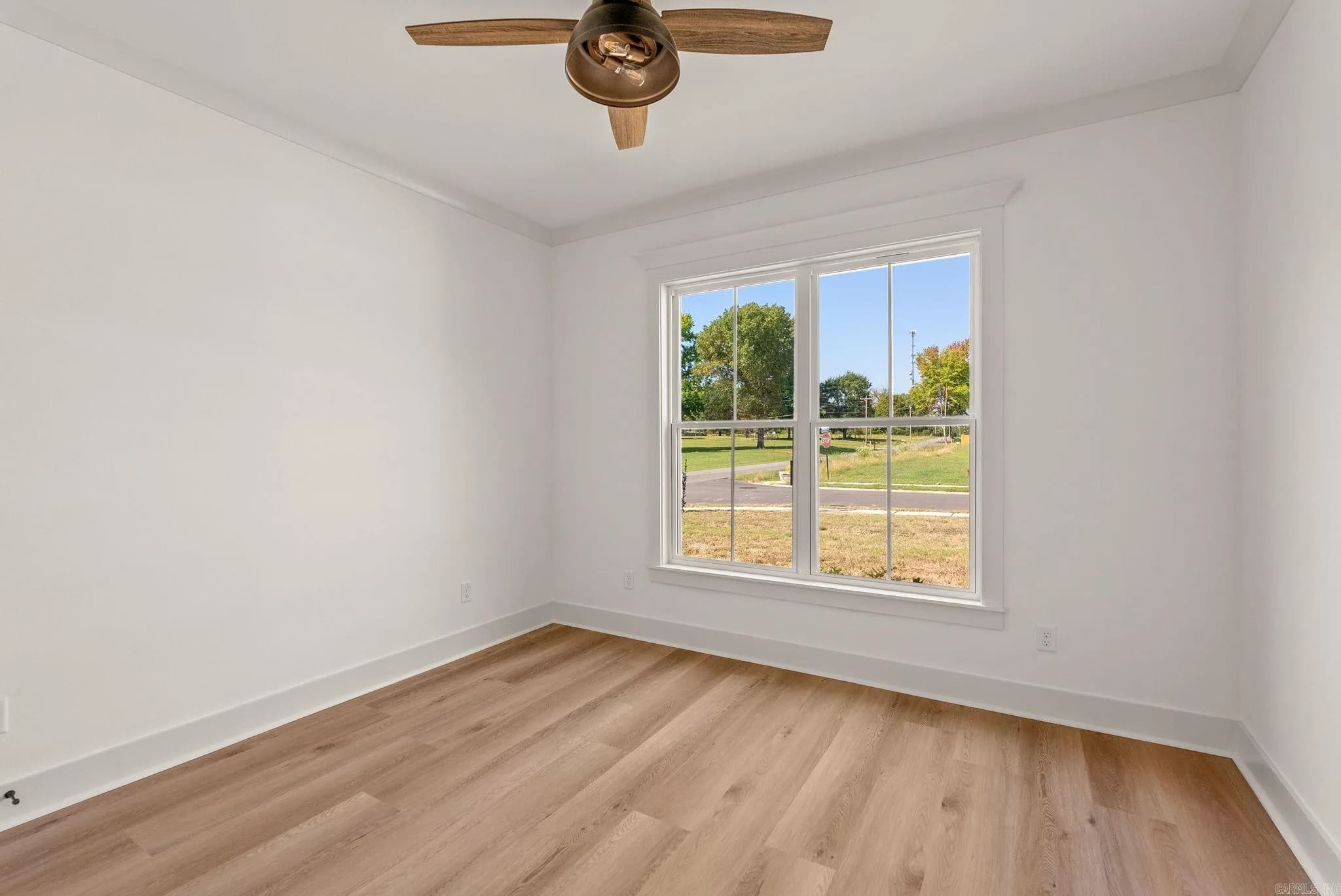 Property at 33  Ravell - Image 40