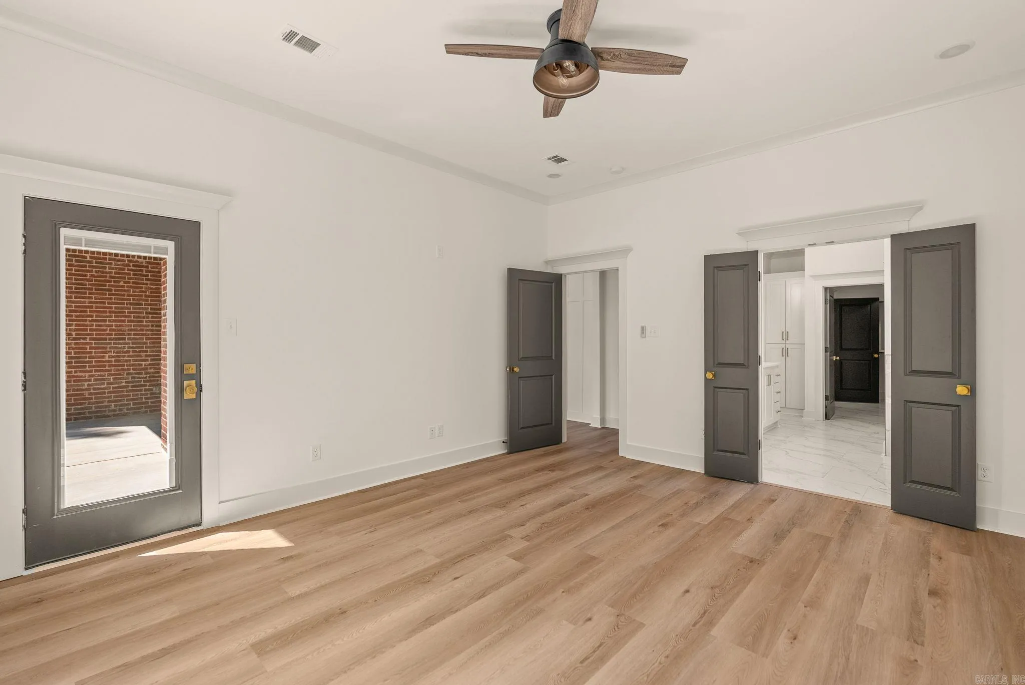 Property at 33  Ravell - Image 24