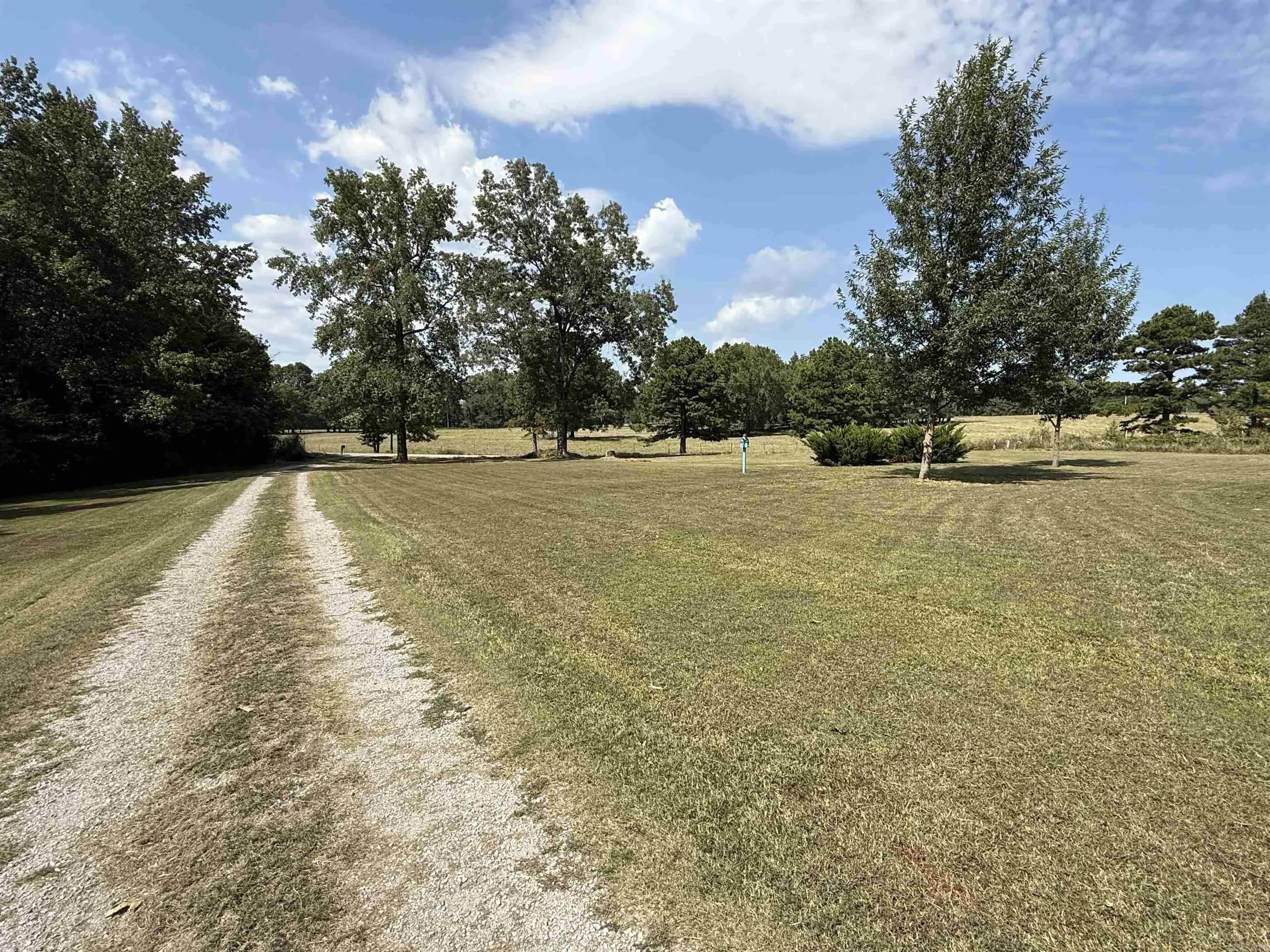 Property at 701  Wpa - Image 17