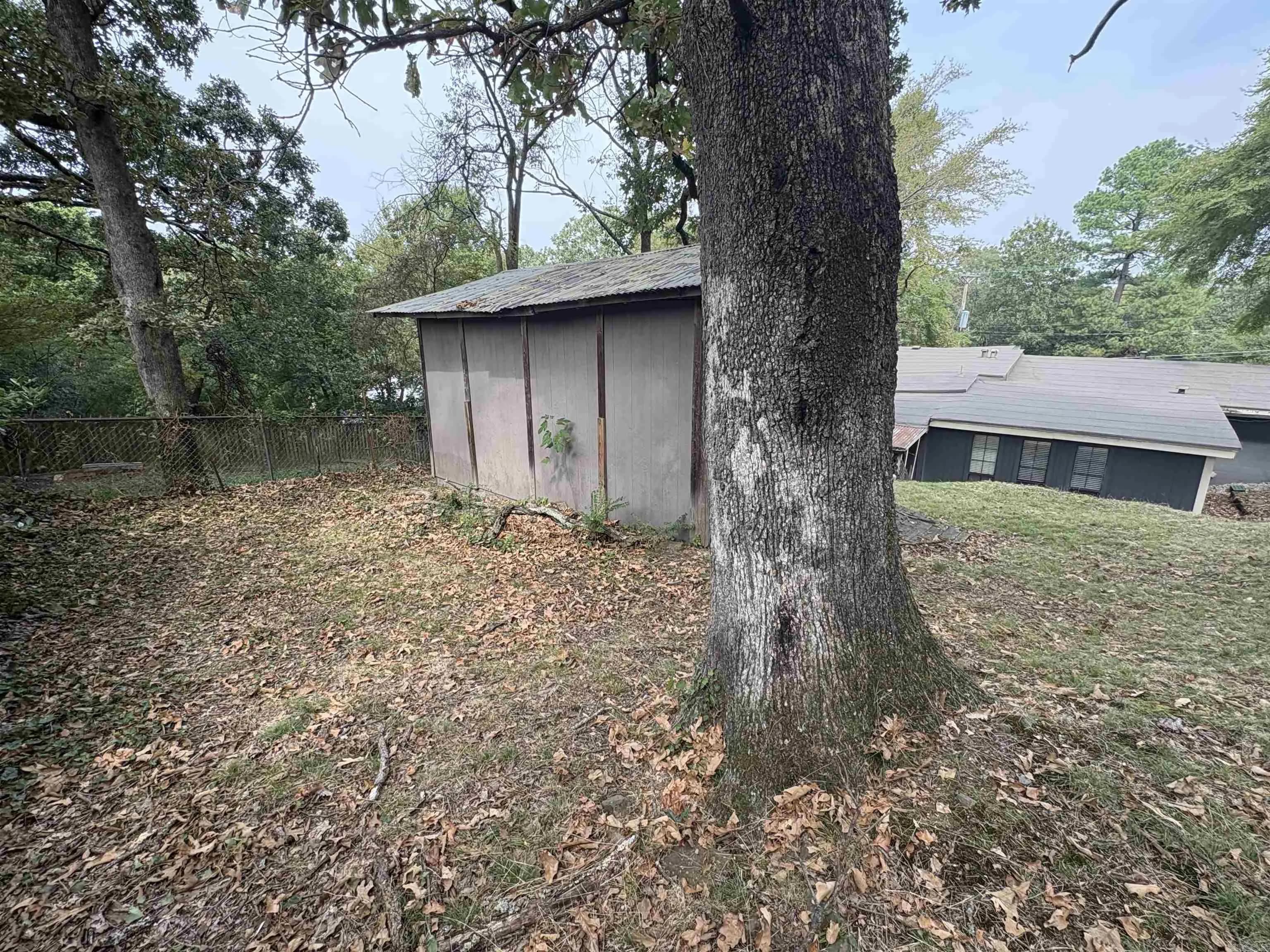 Property at 800 W D - Image 27